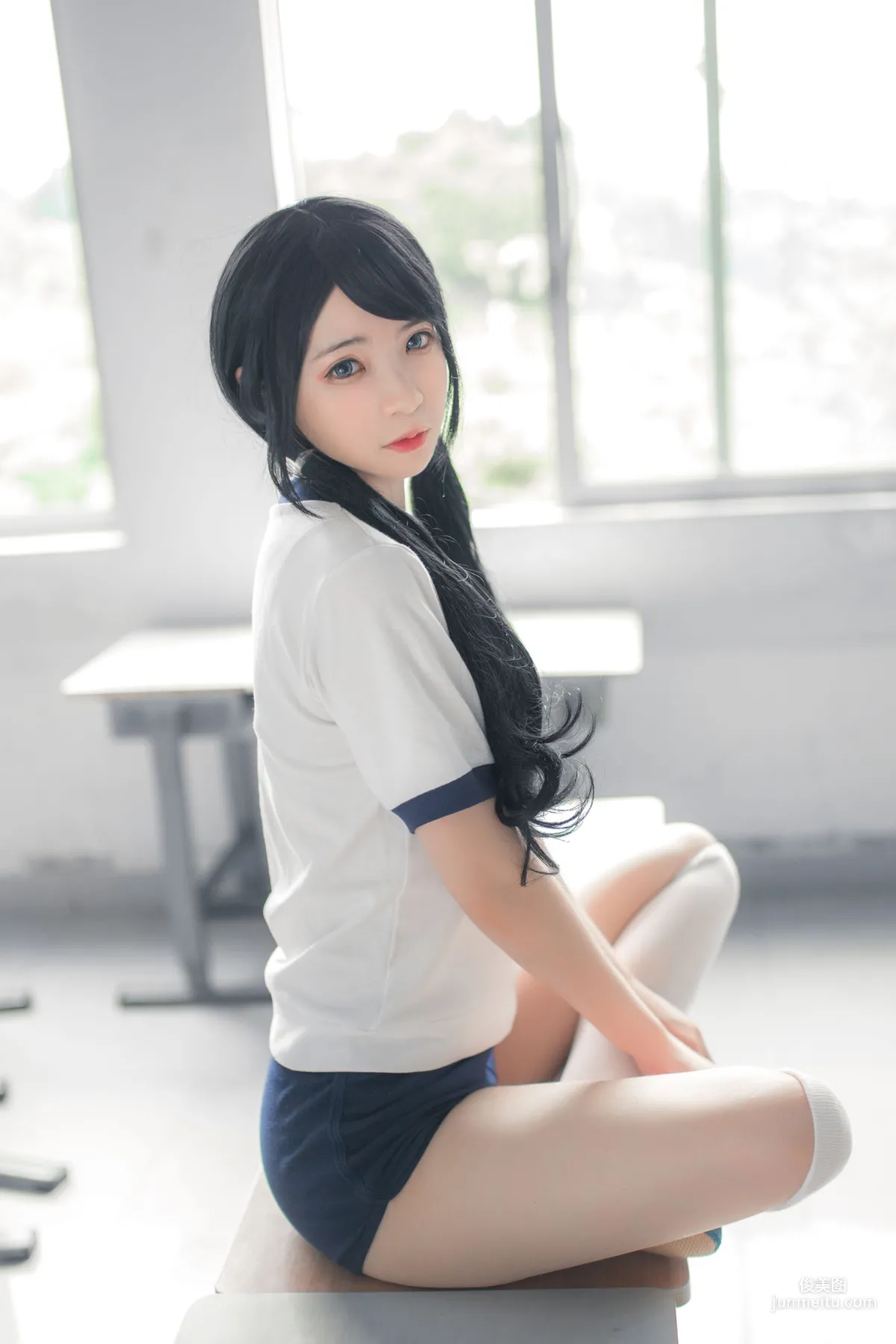 疯猫ss《体操服白丝》 [萝莉COS] 写真集22