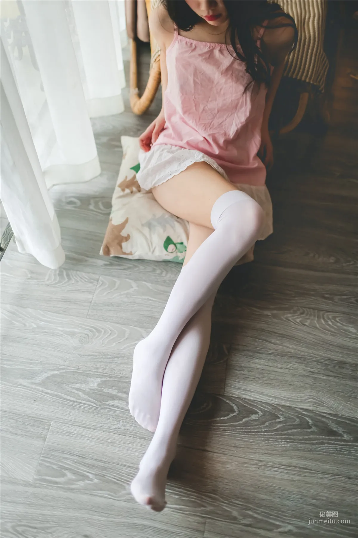 [风之领域] NO.110 粉红小吊带裙白丝 写真集3