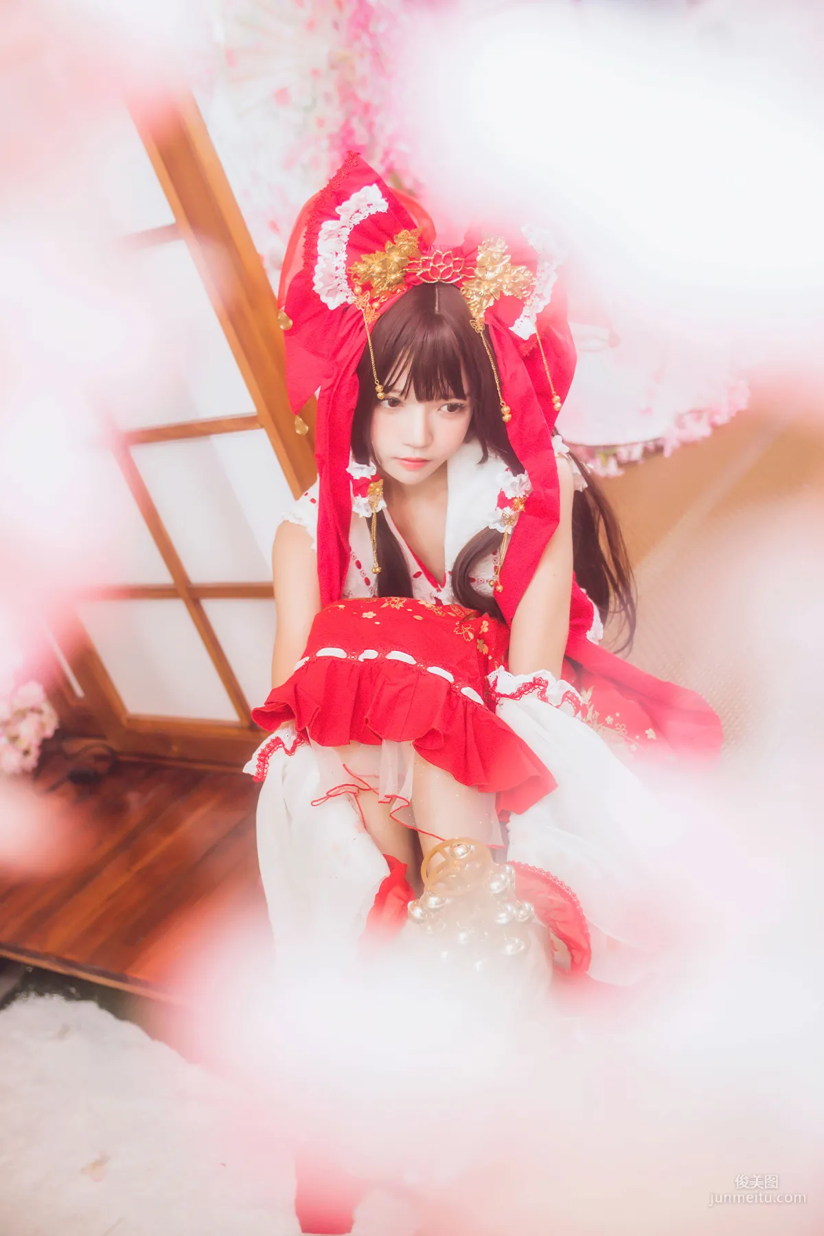 桜桃喵《灵梦 新年快乐》 [萝莉COS] 写真集23