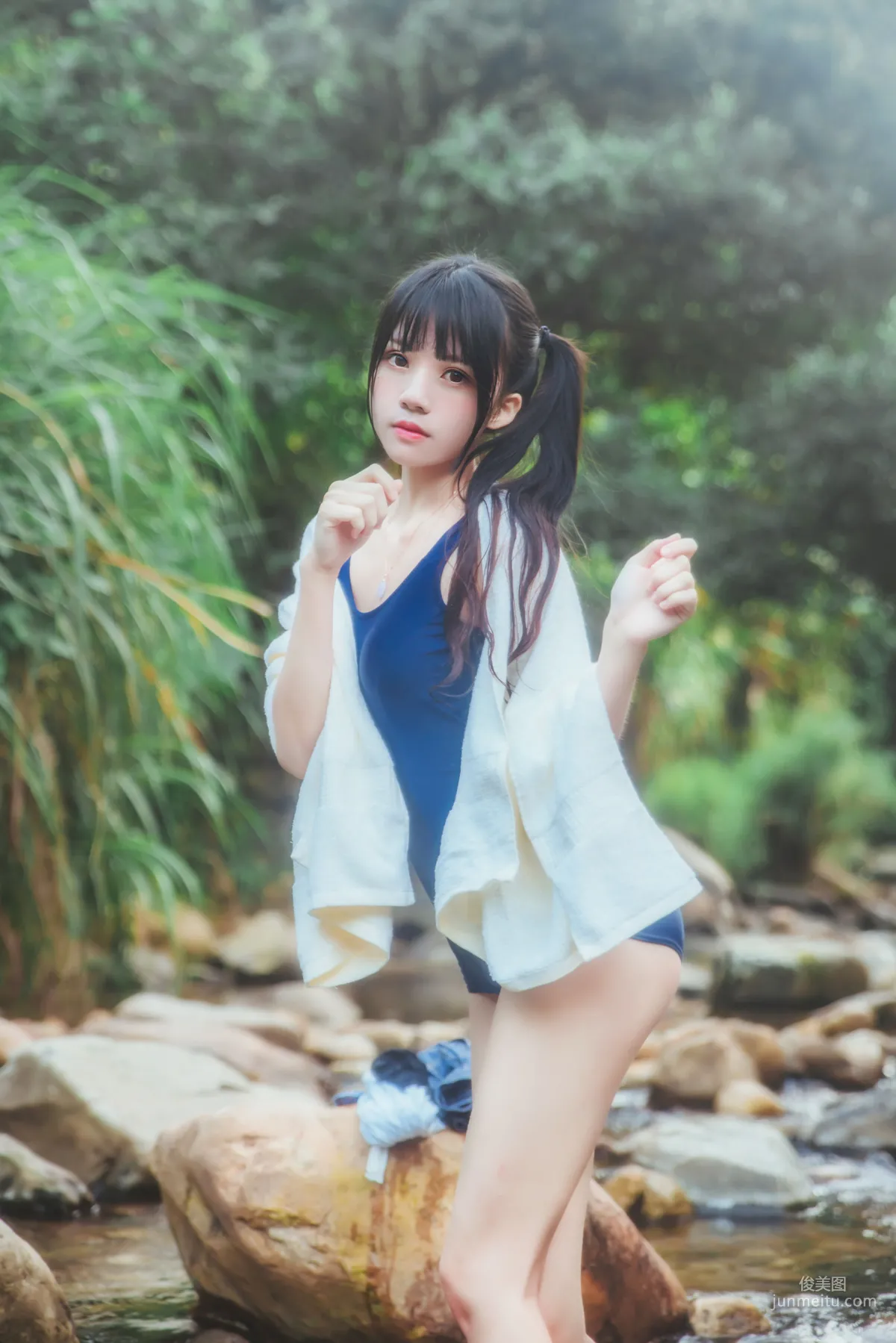 桜桃喵《校服少女COSPLAY湿身系列》 [萝莉COS] 写真集60