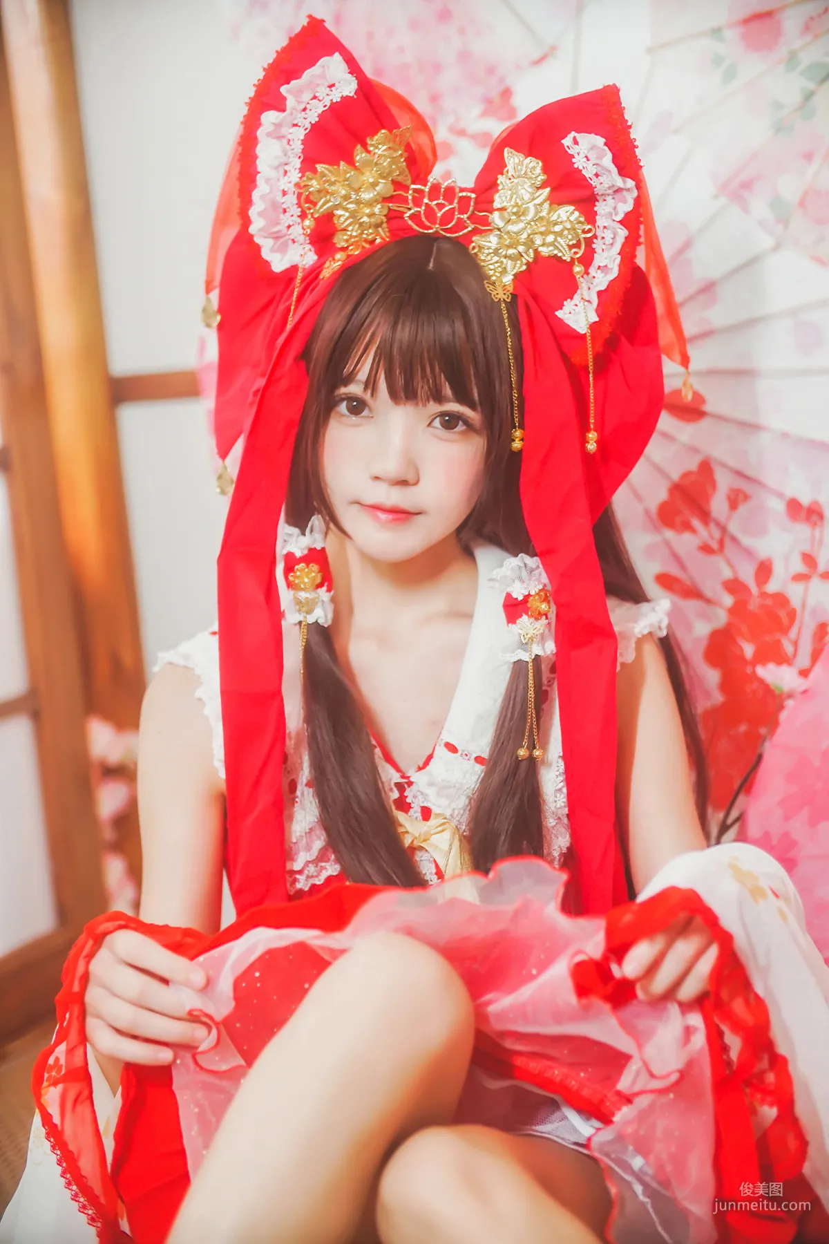 桜桃喵《灵梦 新年快乐》 [萝莉COS] 写真集16