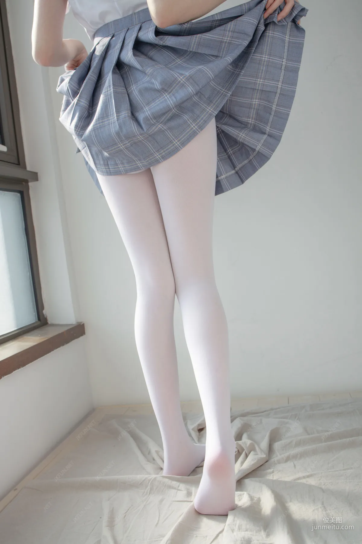 Aika《可爱学妹丝足》 [森萝财团] JKFUN-002 写真集220