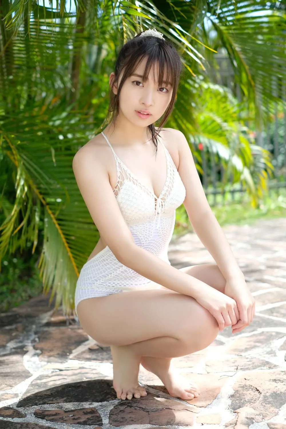 渡邉幸愛《はじめまして、こうめです。》[PB] 写真集50