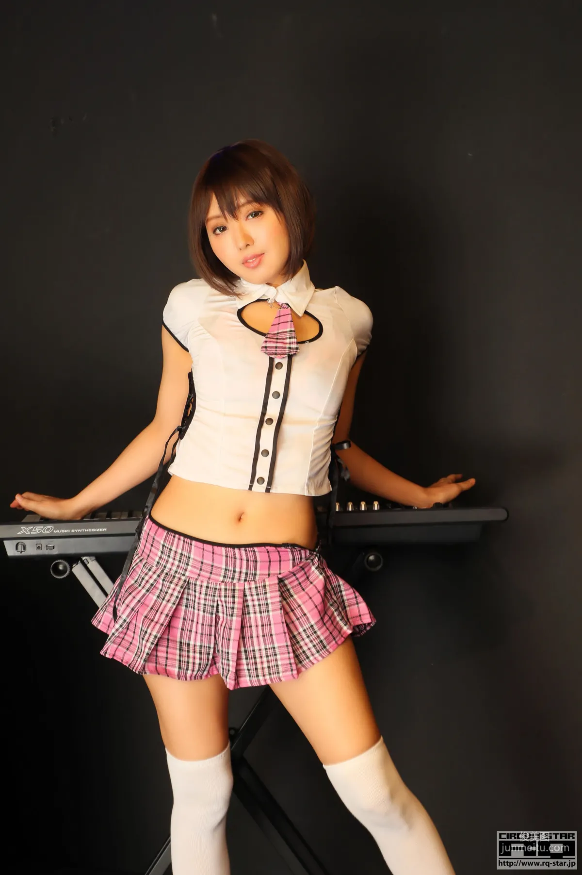 Ahane 亜羽音《School Girl》 [RQ-STAR] 写真集52