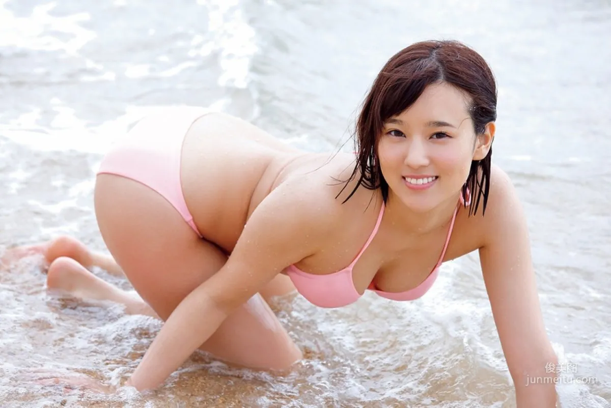 [FRIDAY] 西原愛夏 《美人すぎるエロすぎる歯科衛生士! 水着セクシー 》写真2