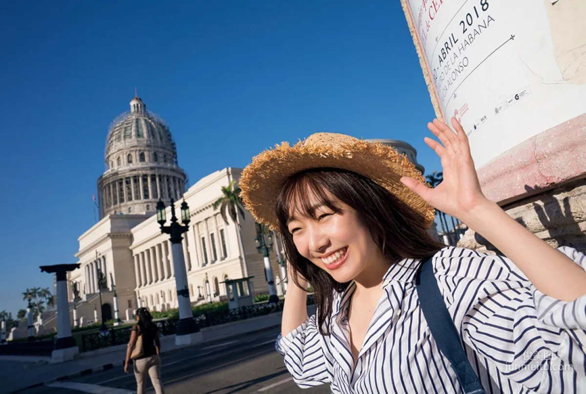 [FRIDAY] 須田亜香里 《「一線を越えちゃった」総選挙2位のアイドルが手ブラ＆Tバックに》写真3