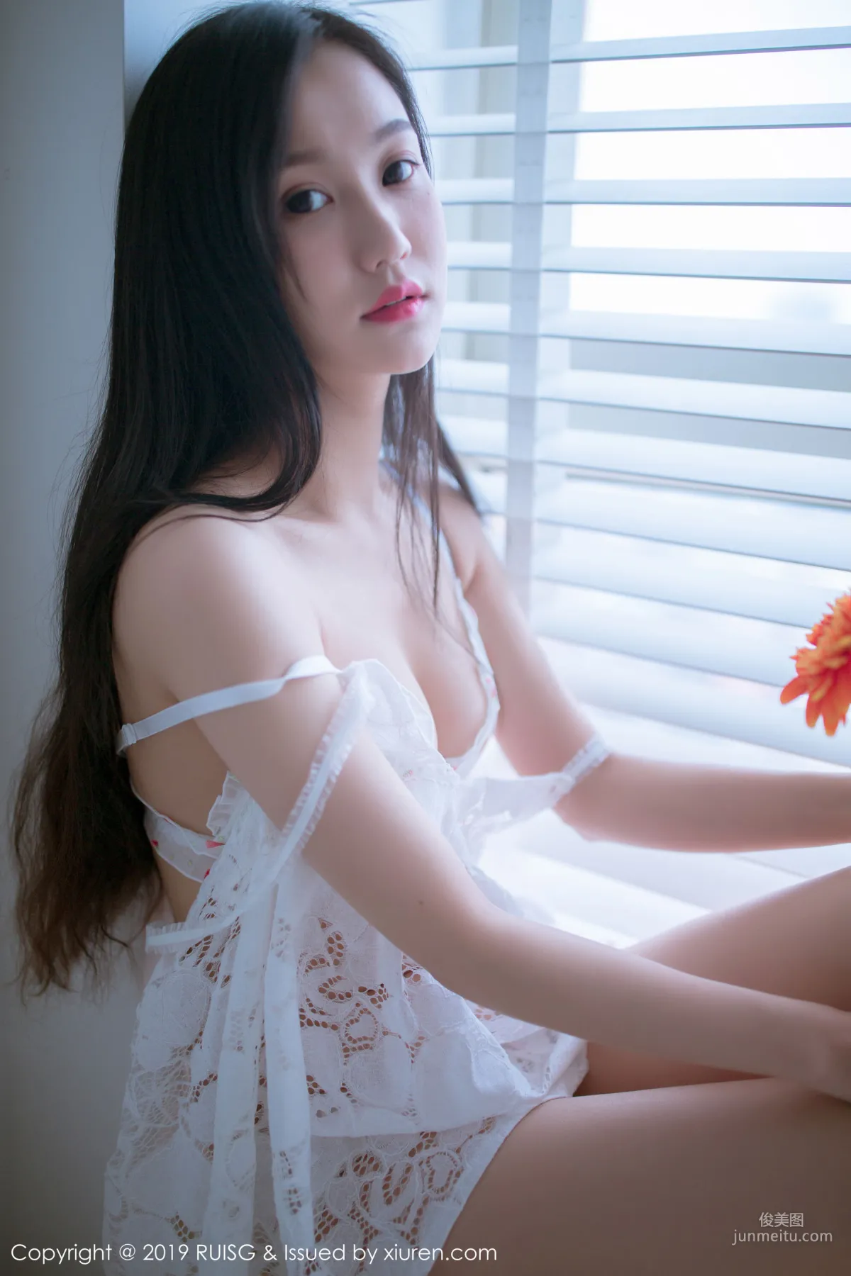 深紫Julie《私房内的清甜可人草帽女孩系列》 [瑞丝馆RUISG] Vol.068 写真集10