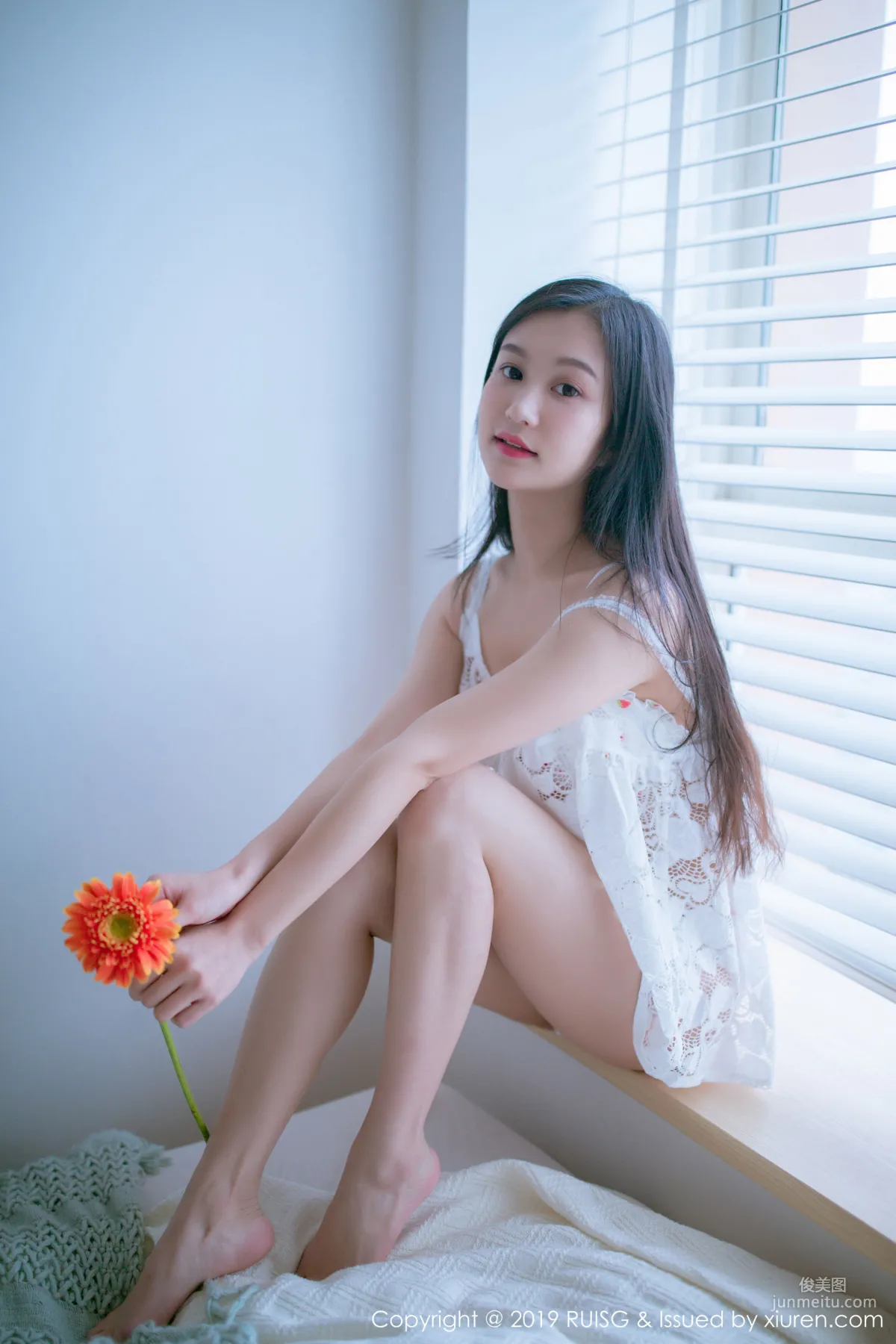 深紫Julie《私房内的清甜可人草帽女孩系列》 [瑞丝馆RUISG] Vol.068 写真集6