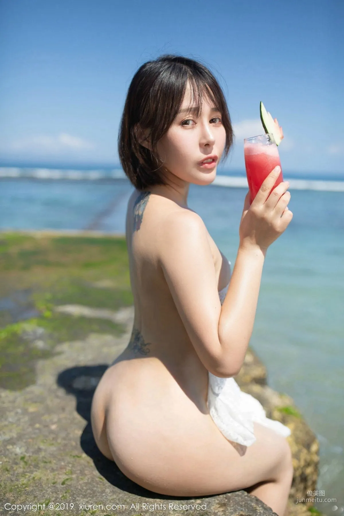 Evelyn艾莉《性感激凸内衣与真空婚纱诱惑系列》 [秀人XIUREN] No.1612 写真集67