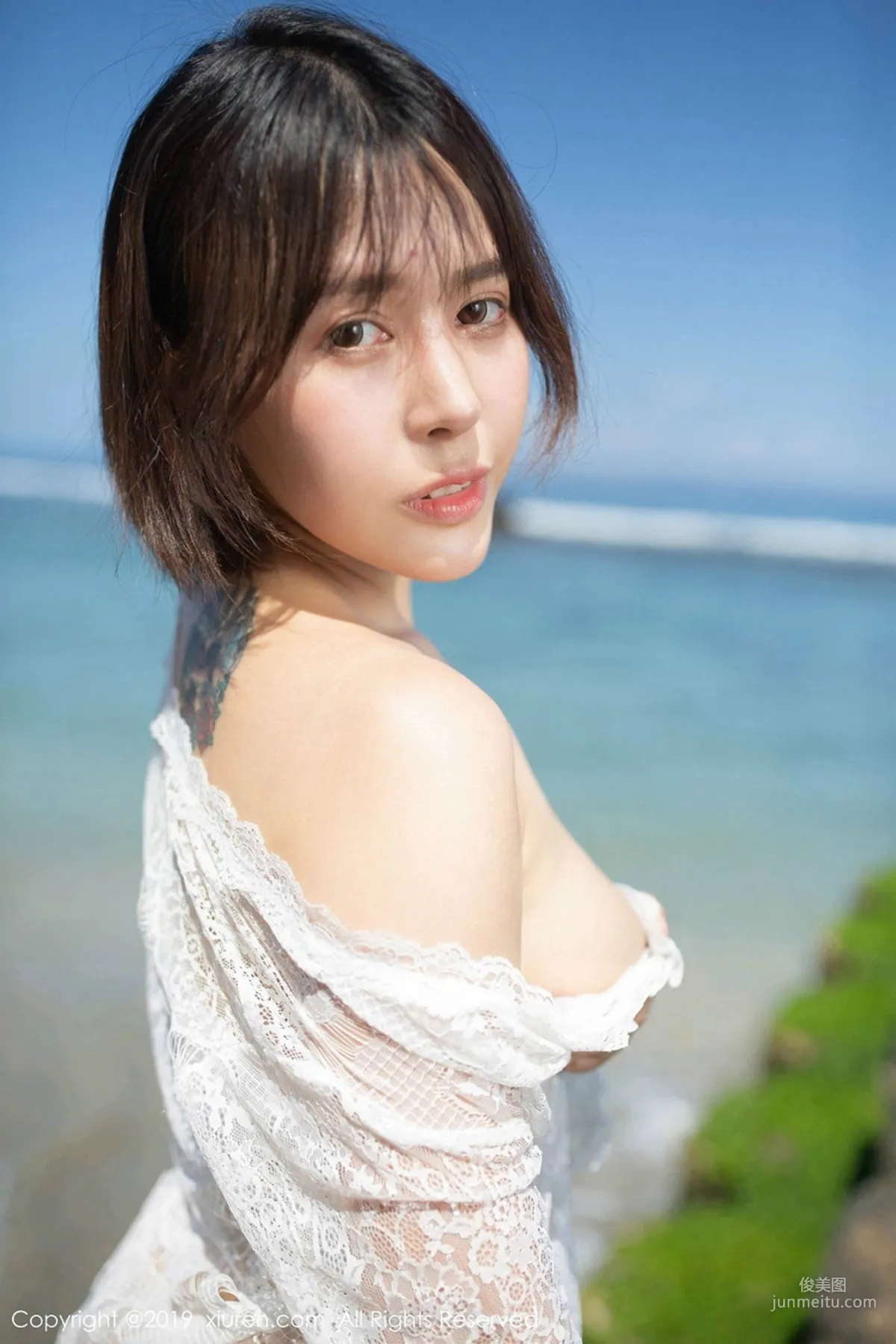 Evelyn艾莉《性感激凸内衣与真空婚纱诱惑系列》 [秀人XIUREN] No.1612 写真集54