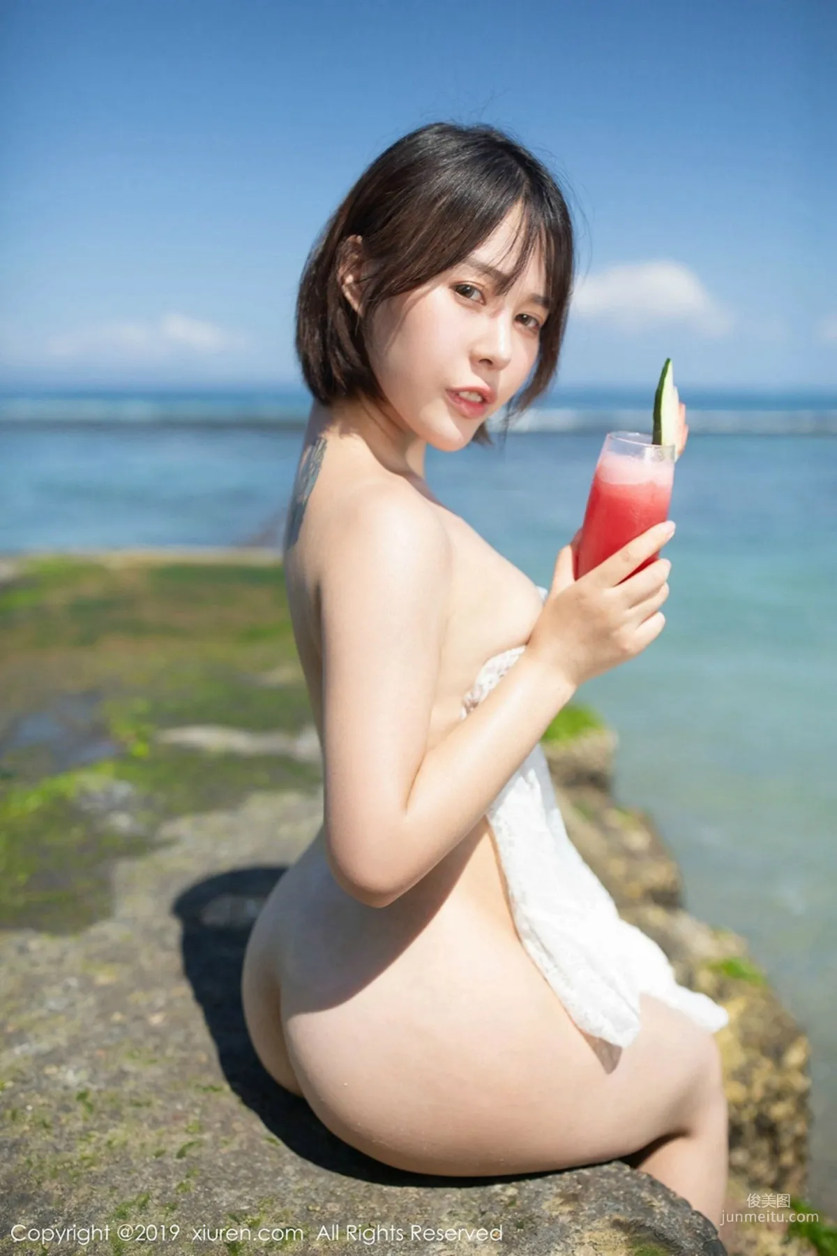 Evelyn艾莉《性感激凸内衣与真空婚纱诱惑系列》 [秀人XIUREN] No.1612 写真集69