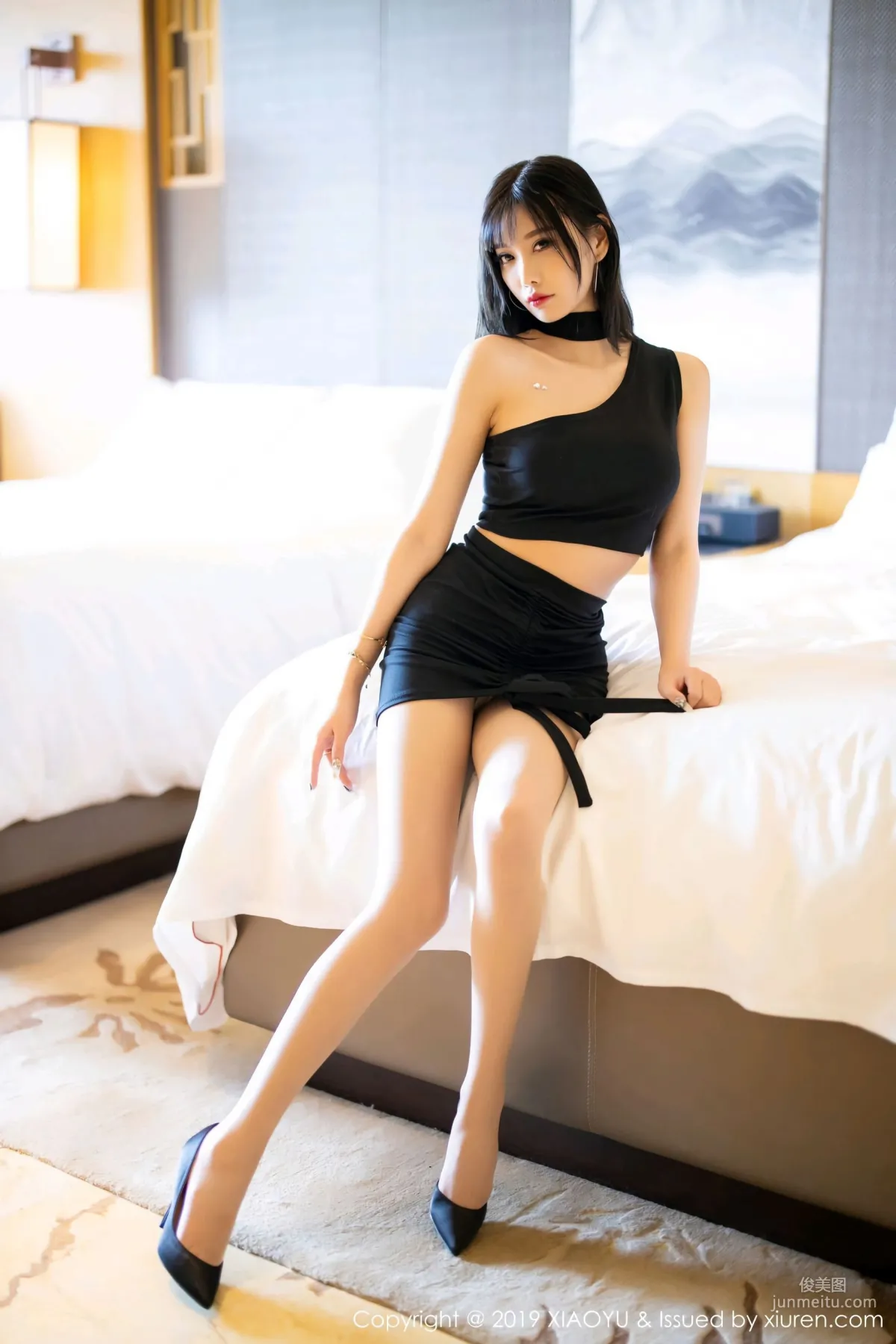 杨晨晨sugar《黑丝内衣的魅惑与丝袜的朦胧诱惑》 [语画界XIAOYU] Vol.134 写真集11