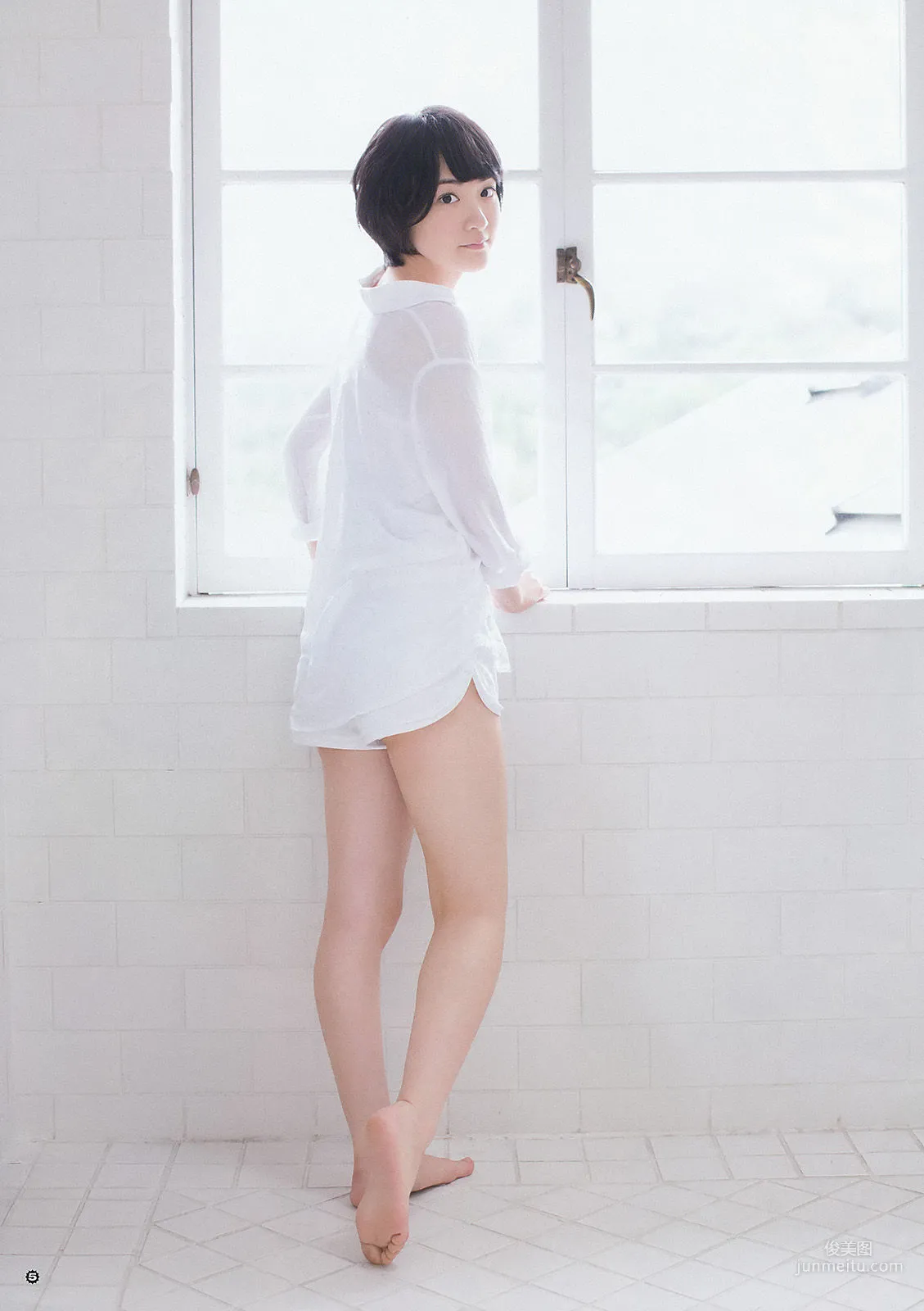 [Young Gangan] 生駒里奈 御伽ねこむ 井上小百合 2015年No.13 写真杂志6