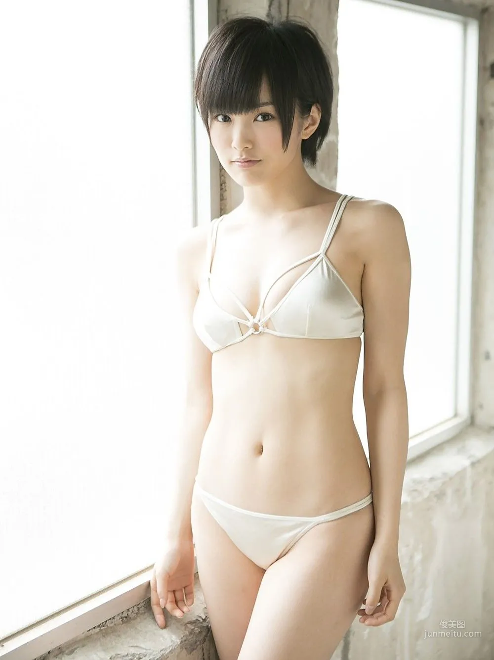 [Young Champion] 山本彩 2013年No.13 写真杂志31