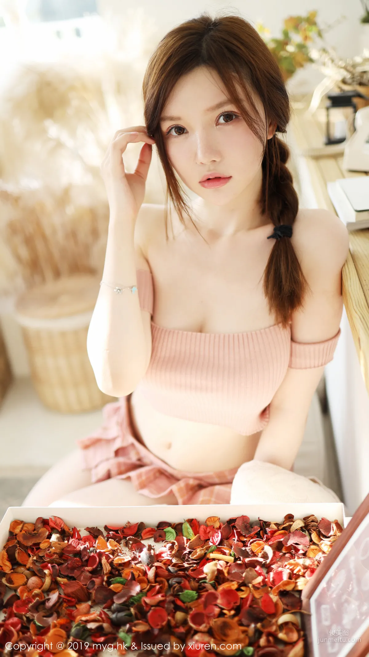 糯美子Mini《居家女仆主题》 [美媛馆MyGirl] Vol.381 写真集43