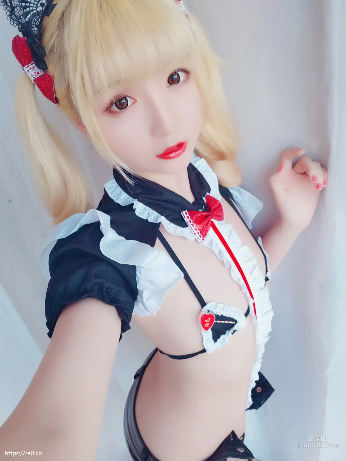 星之迟迟《元气女仆包》 [福利COSPLAY] 写真集13