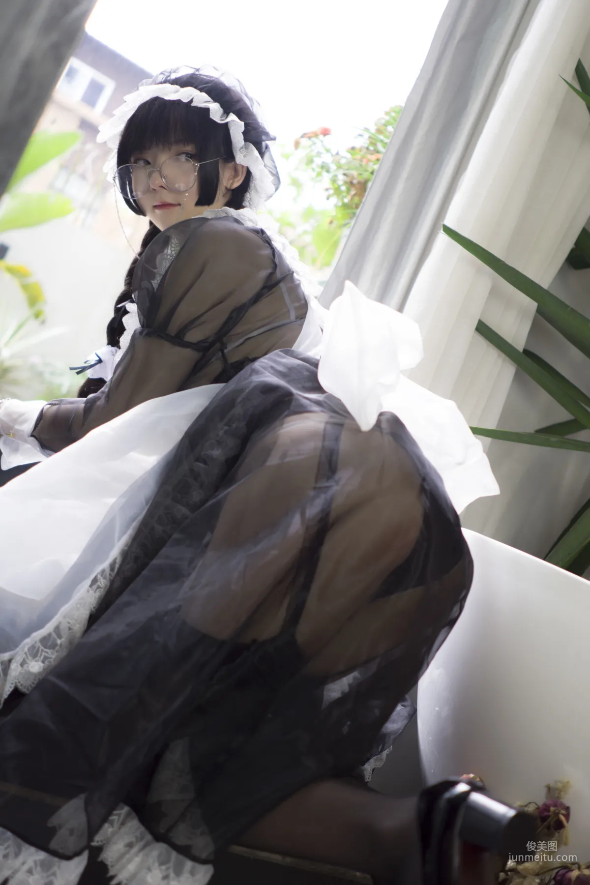 COSER一小央泽《女仆的新装》 [COSPLAY美女] 写真集75