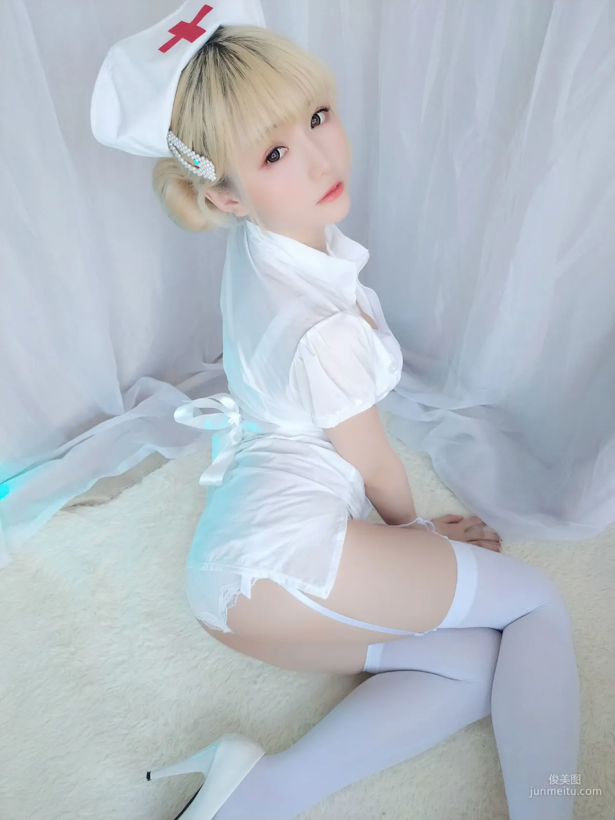 星之迟迟 《夜勤病栋》  [福利COSPLAY] 写真集42