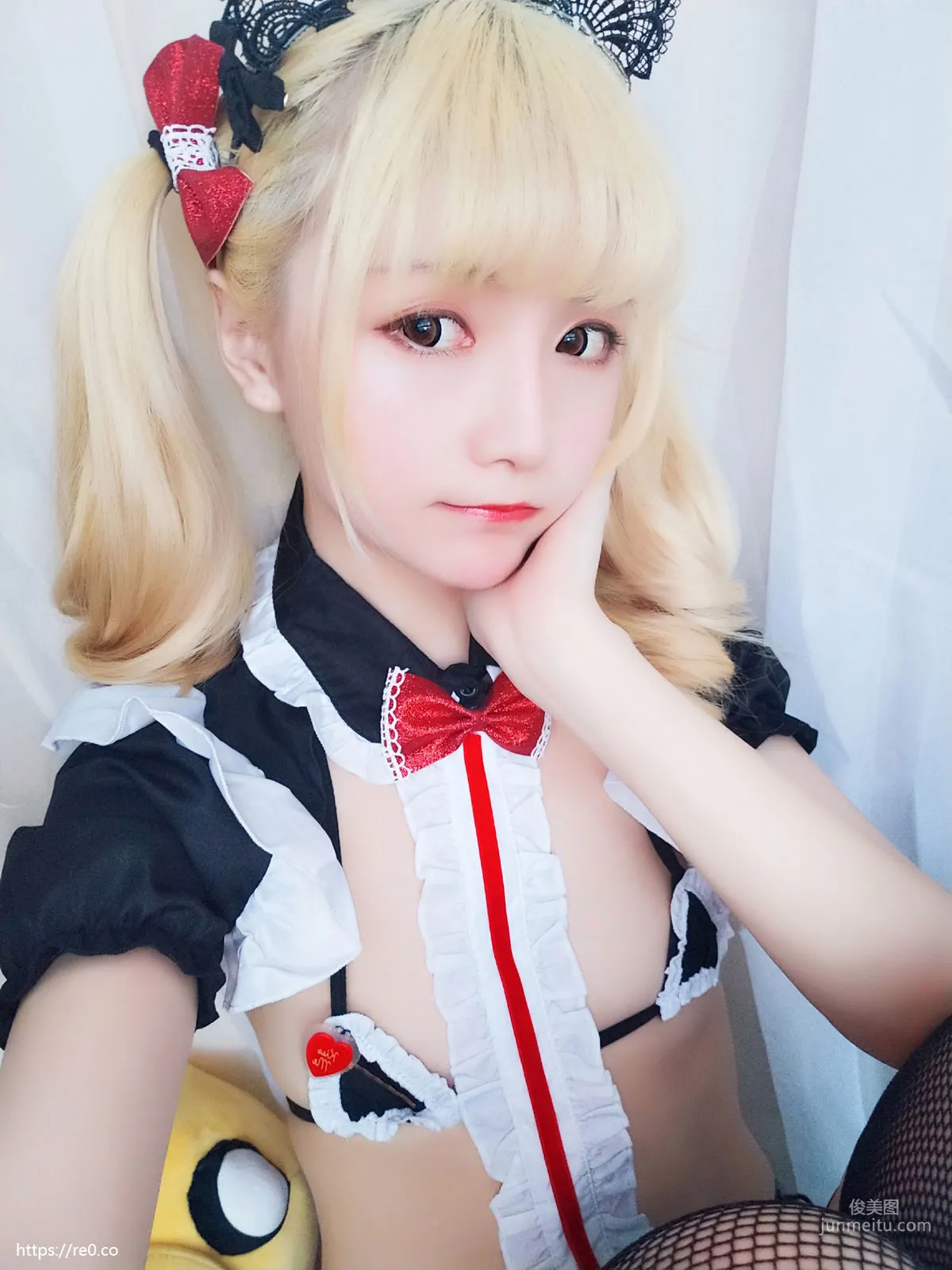 星之迟迟《元气女仆包》 [福利COSPLAY] 写真集17