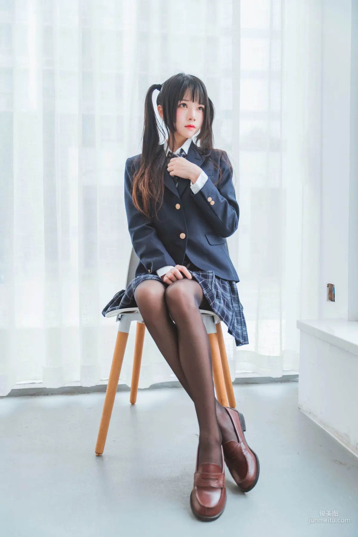 桜桃喵《冬季制服丝秀》 [COSPLAY美女] 写真集27