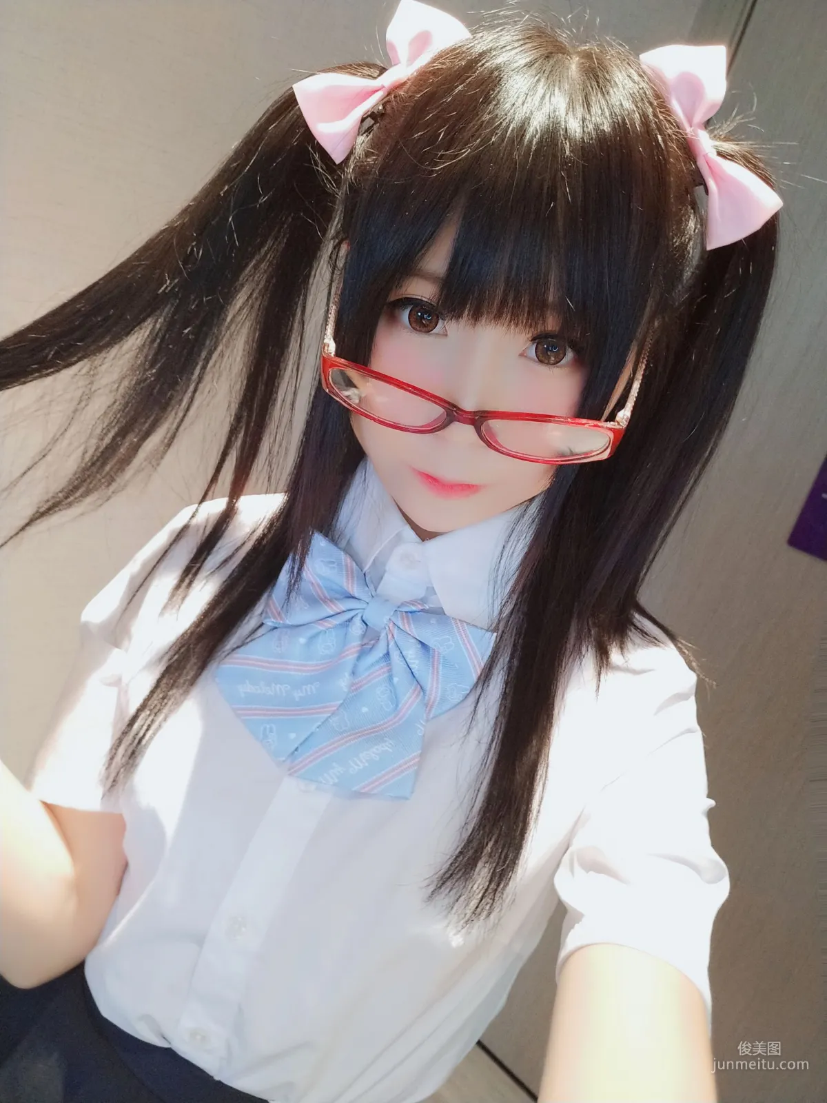 COSER摇摇乐yoyo《诱人小学妹》 [COSPLAY福利] 写真集26