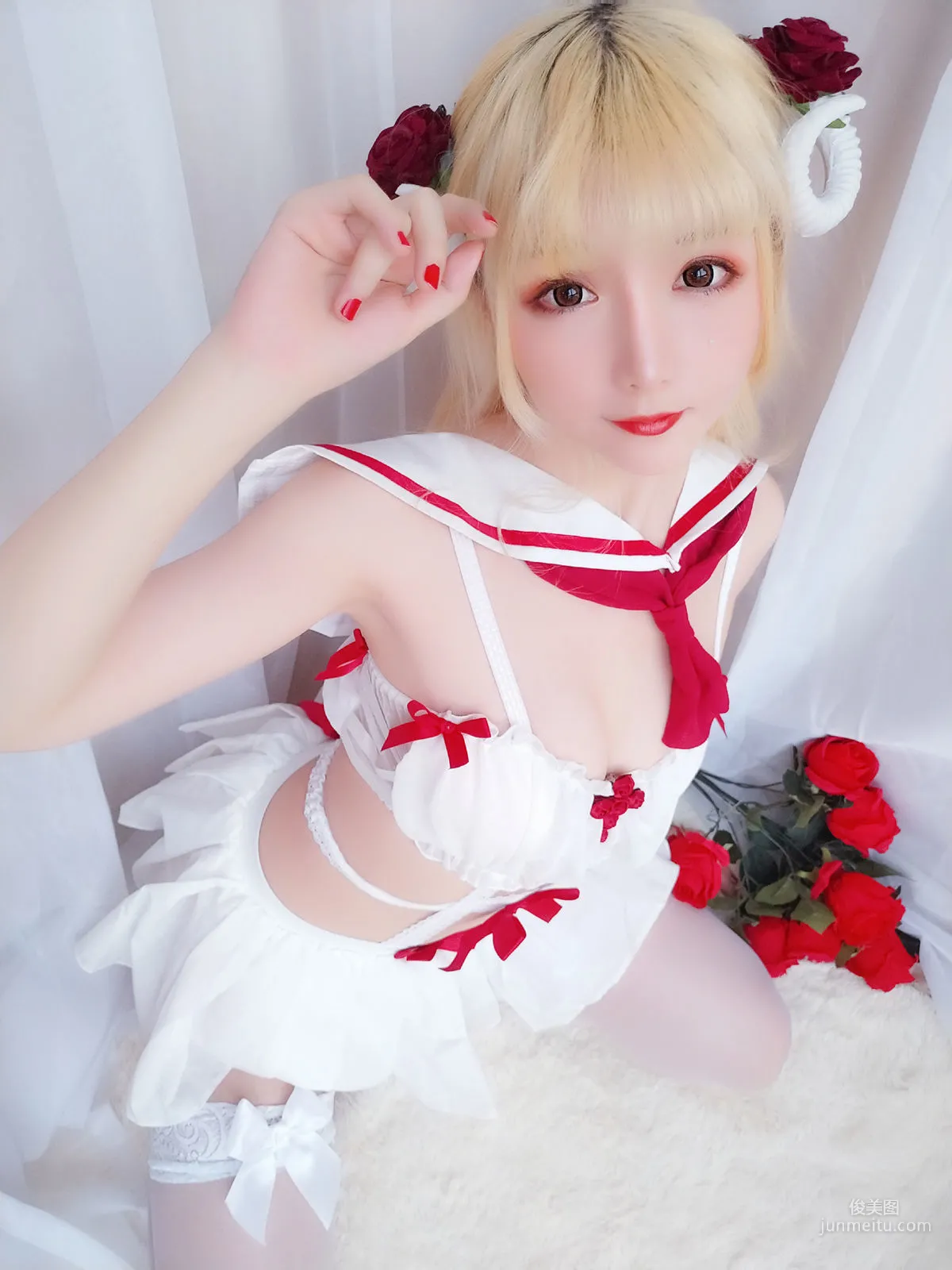 星之迟迟 《玫瑰月光包》 [福利COSPLAY] 写真集50