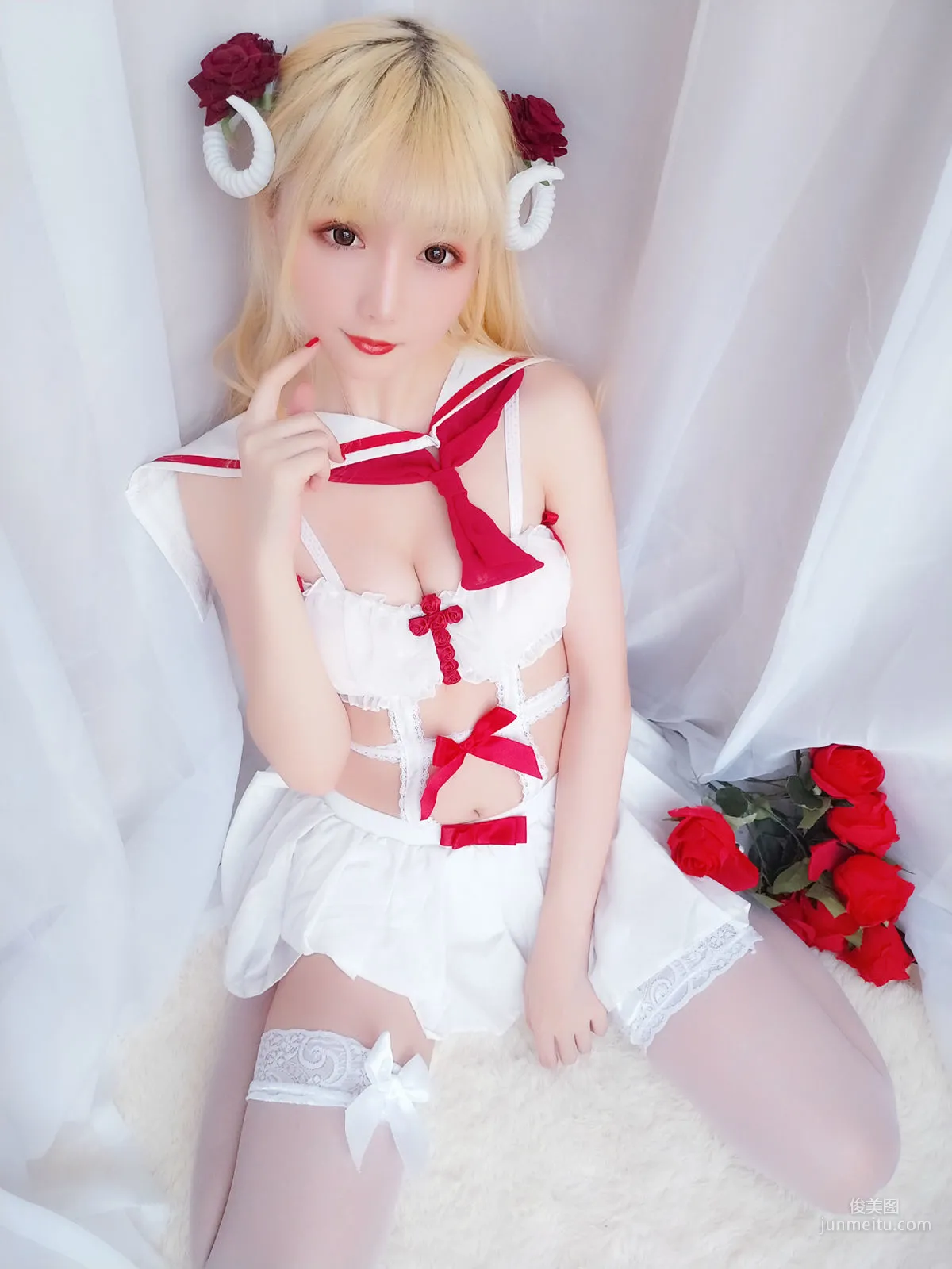 星之迟迟 《玫瑰月光包》 [福利COSPLAY] 写真集46