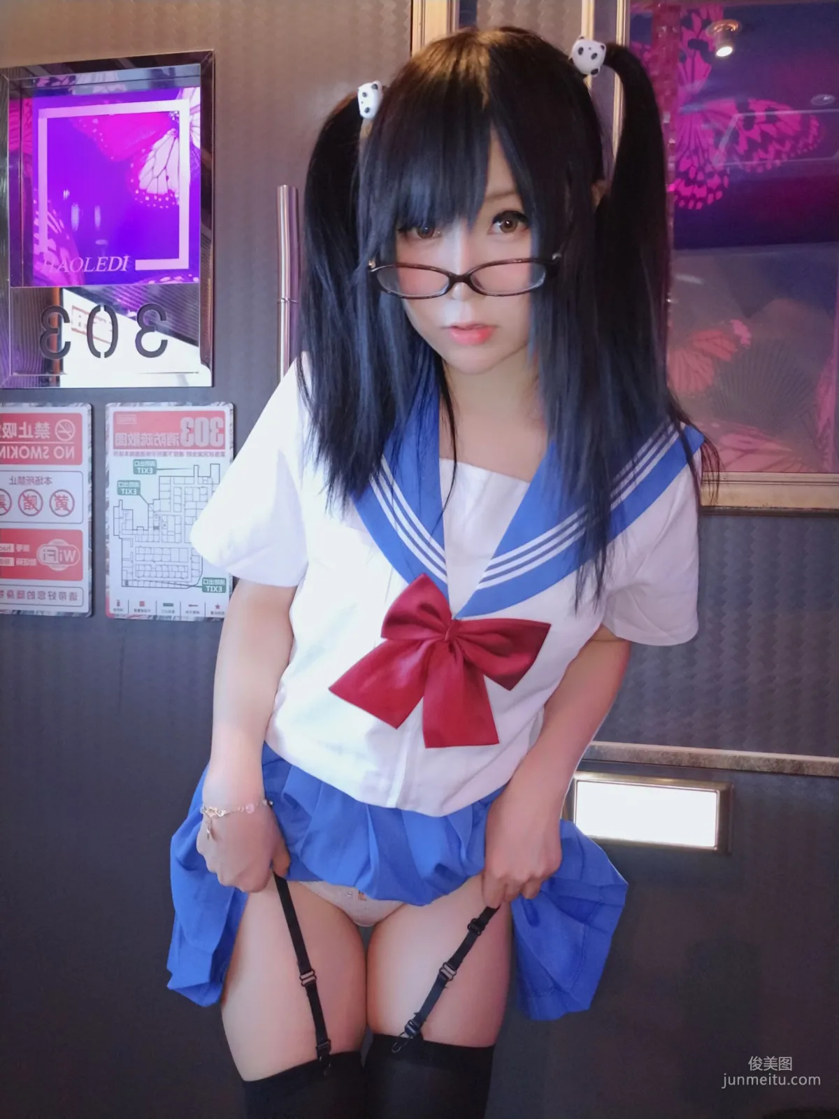 COSER摇摇乐yoyo《诱人小学妹》 [COSPLAY福利] 写真集24