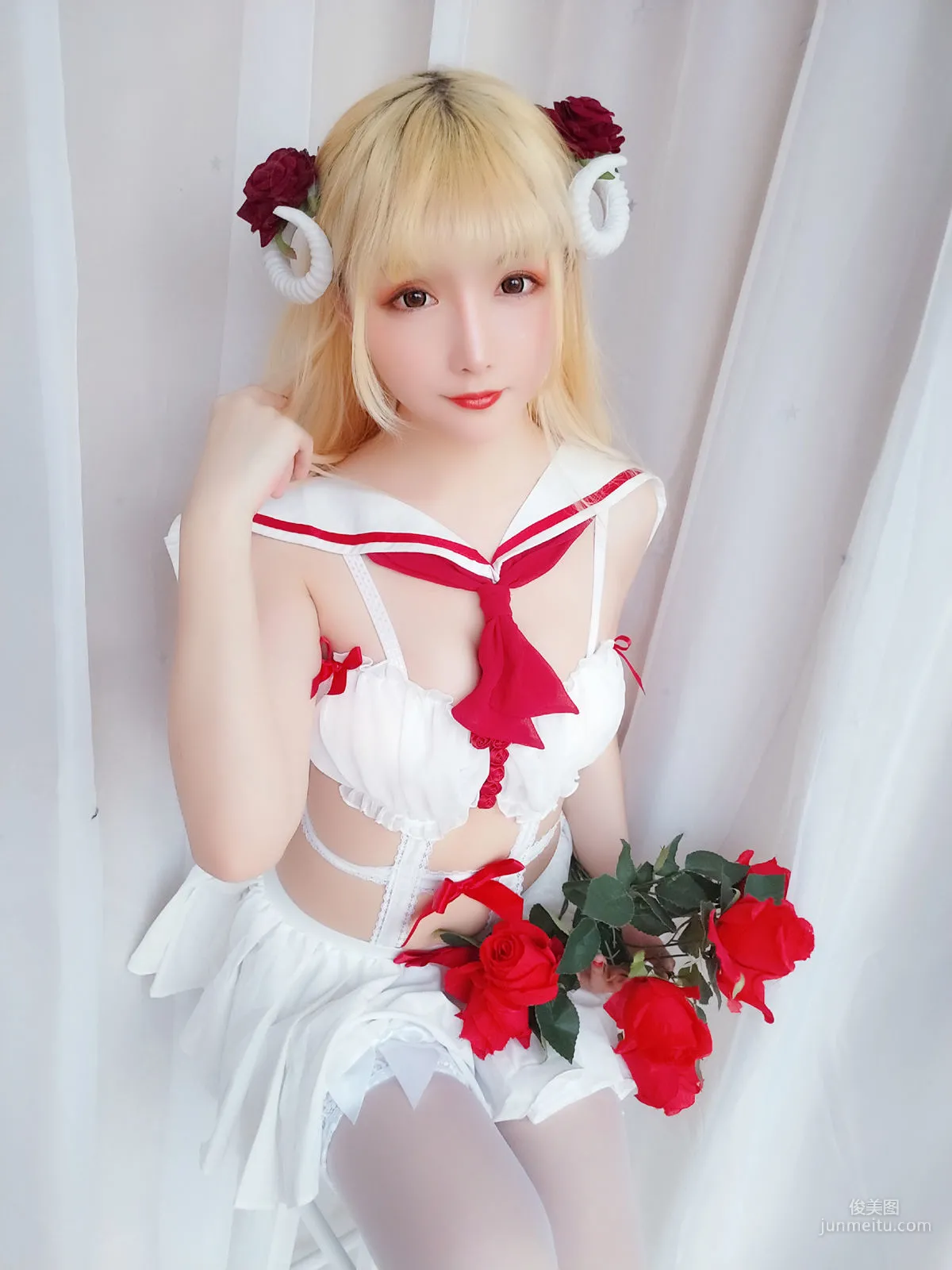 星之迟迟 《玫瑰月光包》 [福利COSPLAY] 写真集40