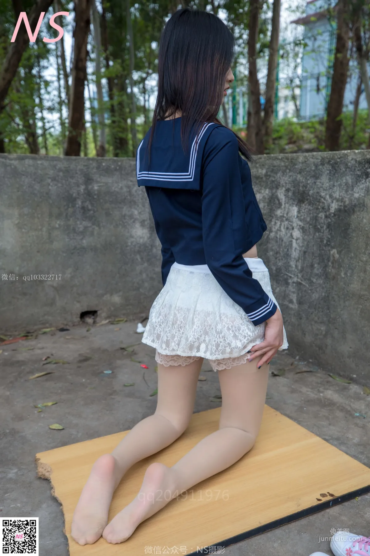 北北《制服肉丝超短裙》 [纳丝摄影] 写真集75