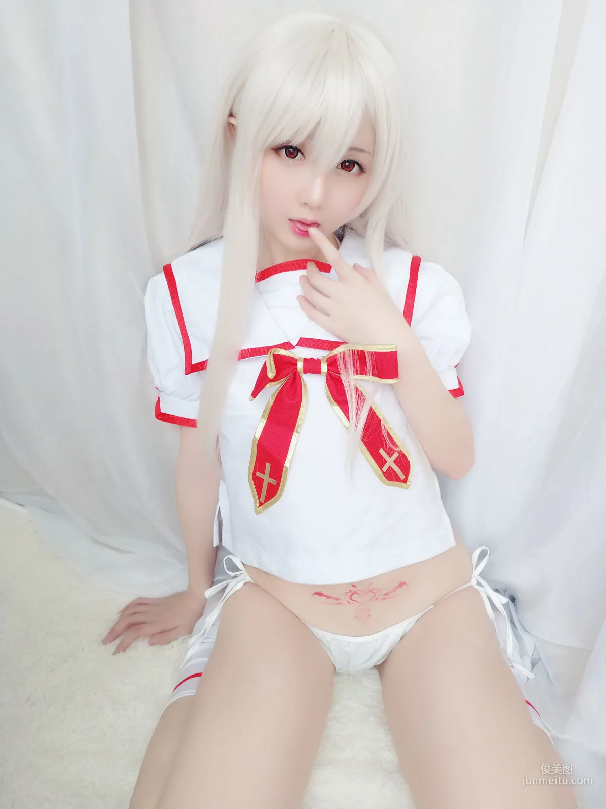 星之迟迟 《伊莉雅同人包》 [福利COSPLAY] 写真集36