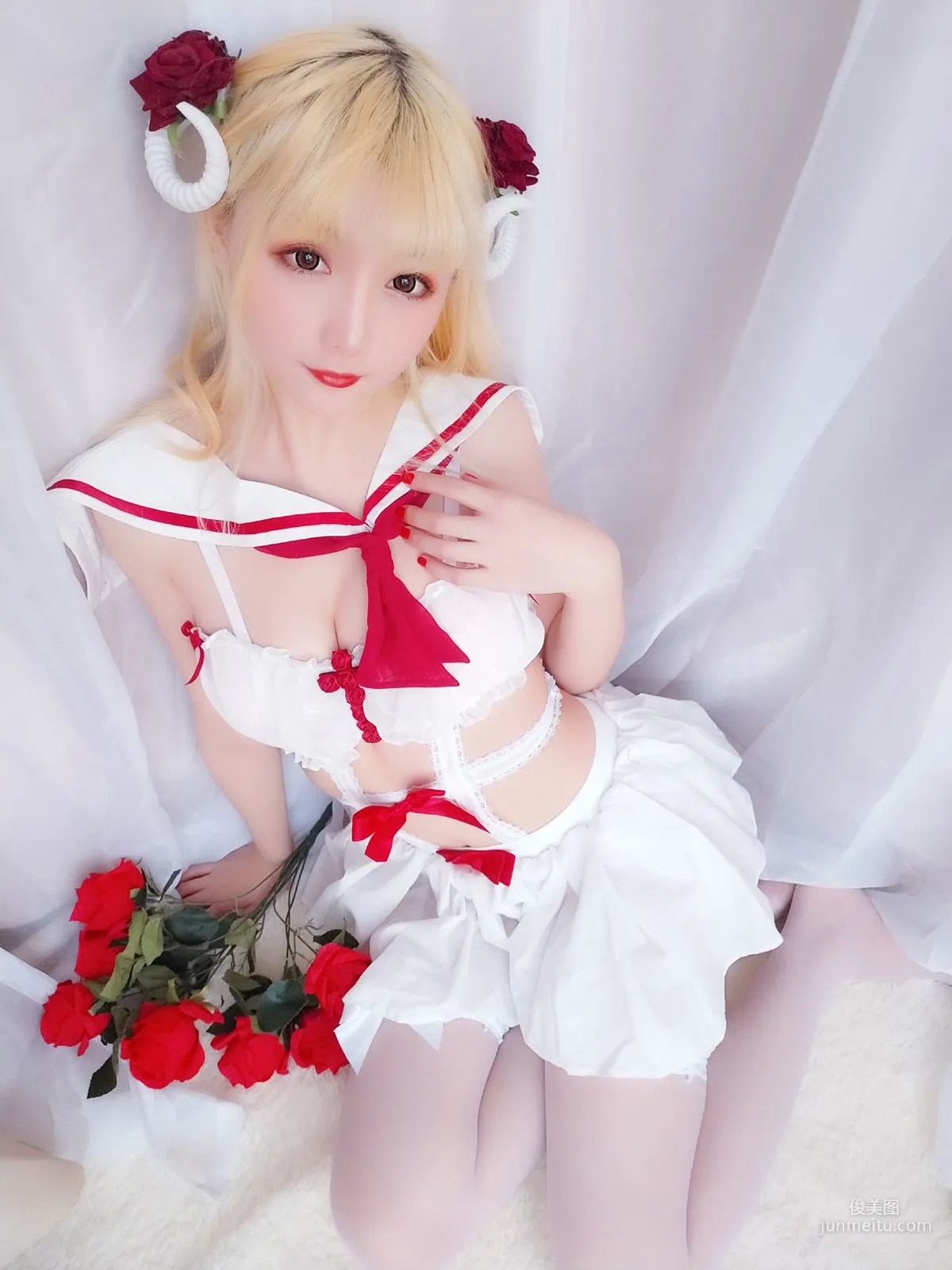 星之迟迟 《玫瑰月光包》 [福利COSPLAY] 写真集57