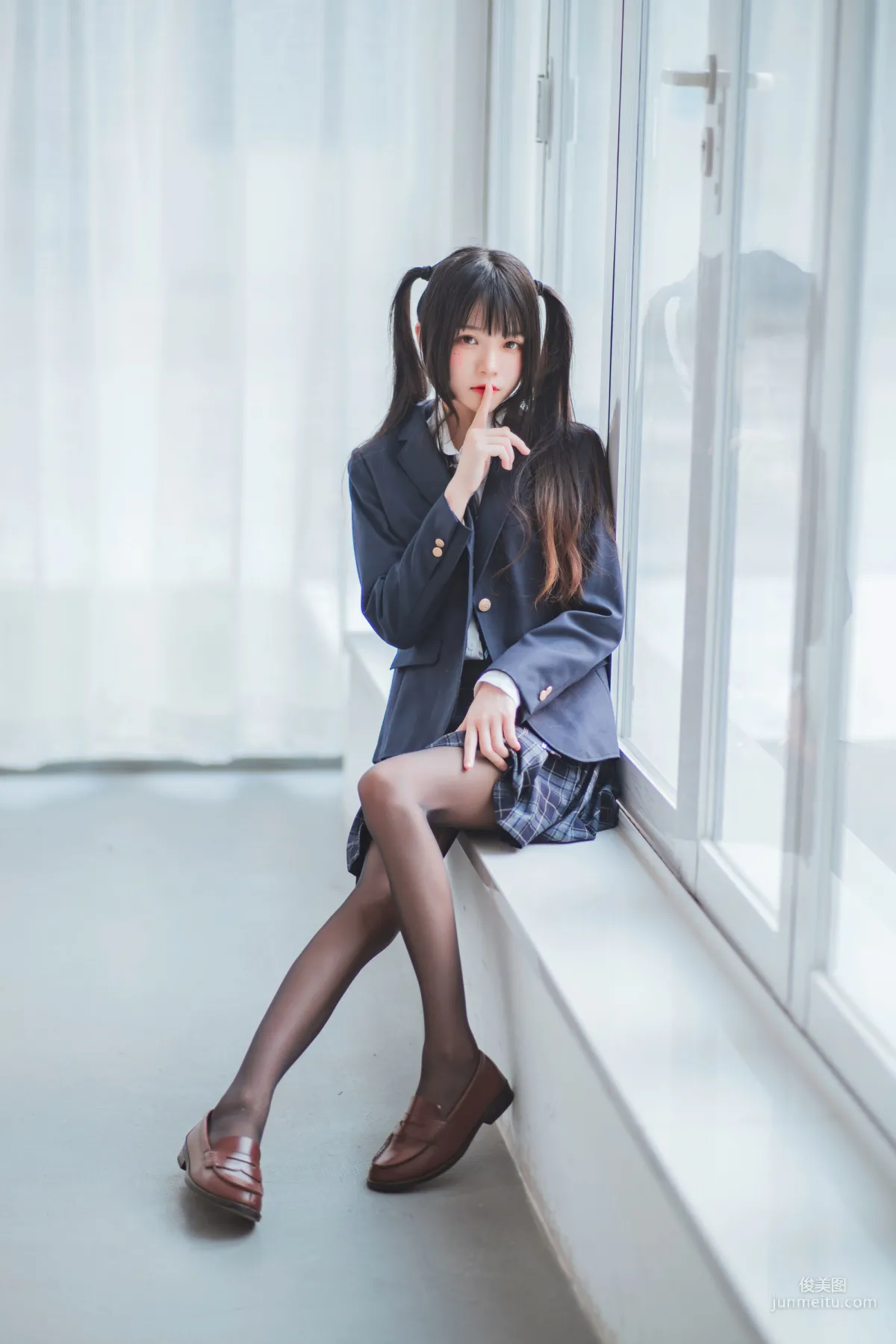 桜桃喵《冬季制服丝秀》 [COSPLAY美女] 写真集20