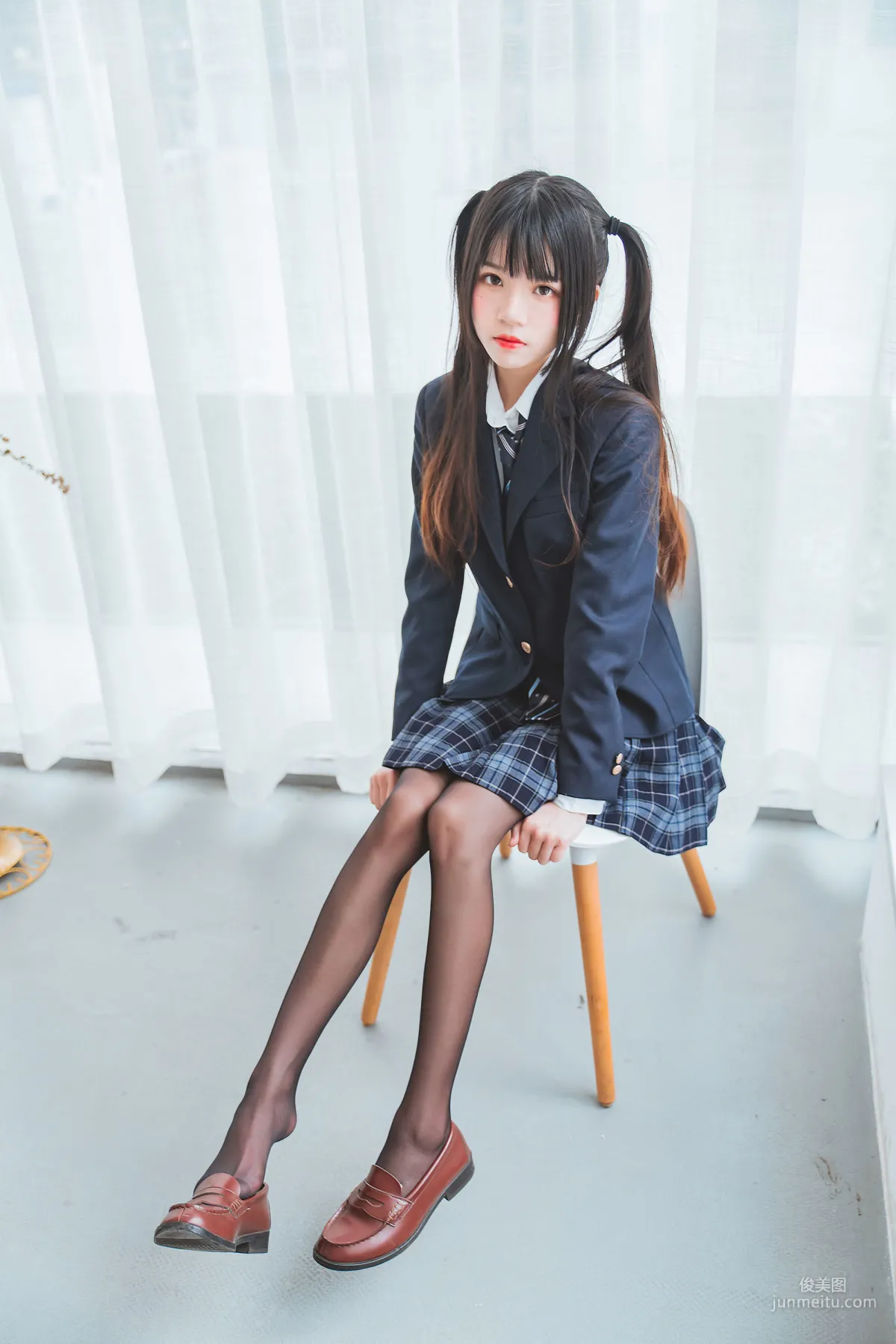 桜桃喵《冬季制服丝秀》 [COSPLAY美女] 写真集28