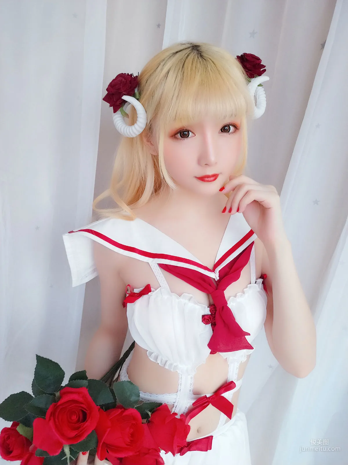 星之迟迟 《玫瑰月光包》 [福利COSPLAY] 写真集66