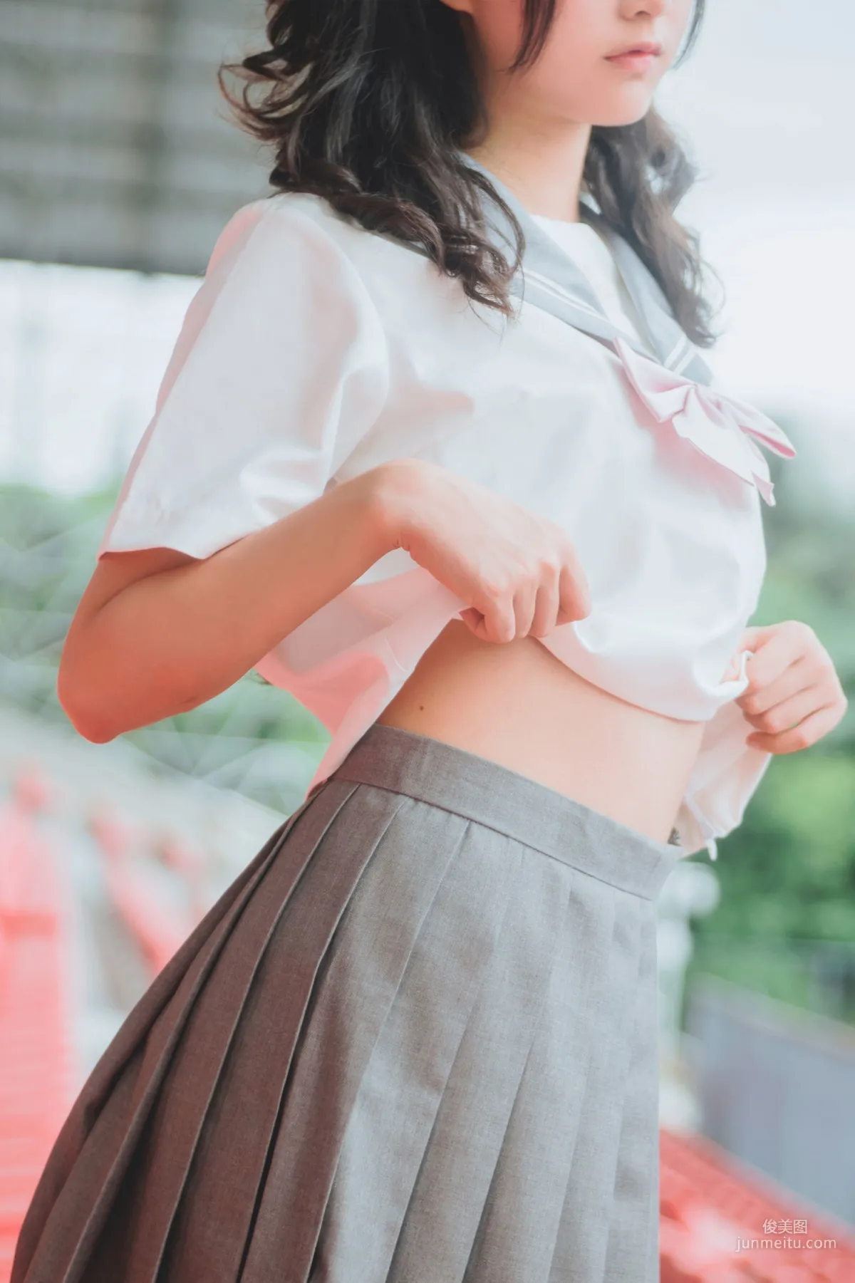 木绵绵OwO《灰色JK制服》 [COSER美女] 写真集22