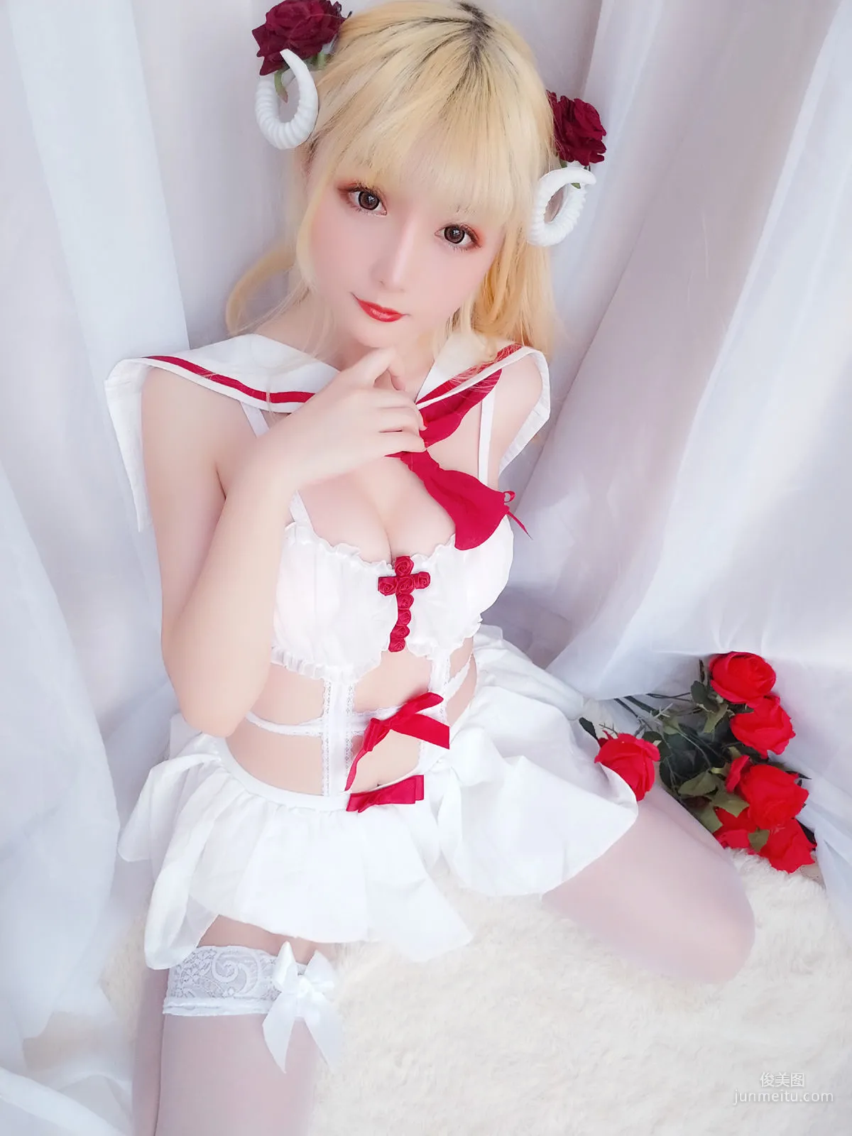 星之迟迟 《玫瑰月光包》 [福利COSPLAY] 写真集51