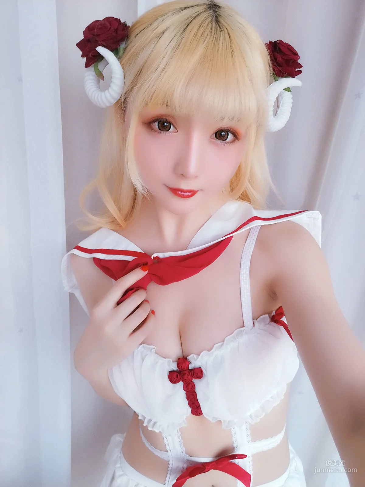 星之迟迟 《玫瑰月光包》 [福利COSPLAY] 写真集69