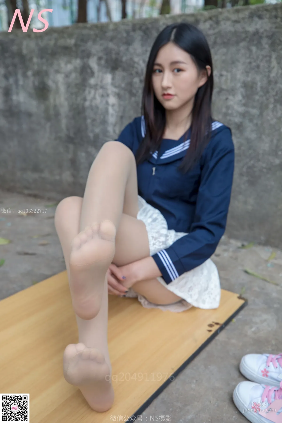 北北《制服肉丝超短裙》 [纳丝摄影] 写真集74