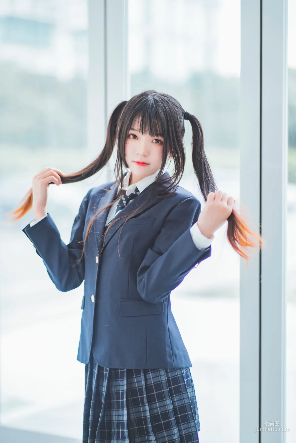 桜桃喵《冬季制服丝秀》 [COSPLAY美女] 写真集24