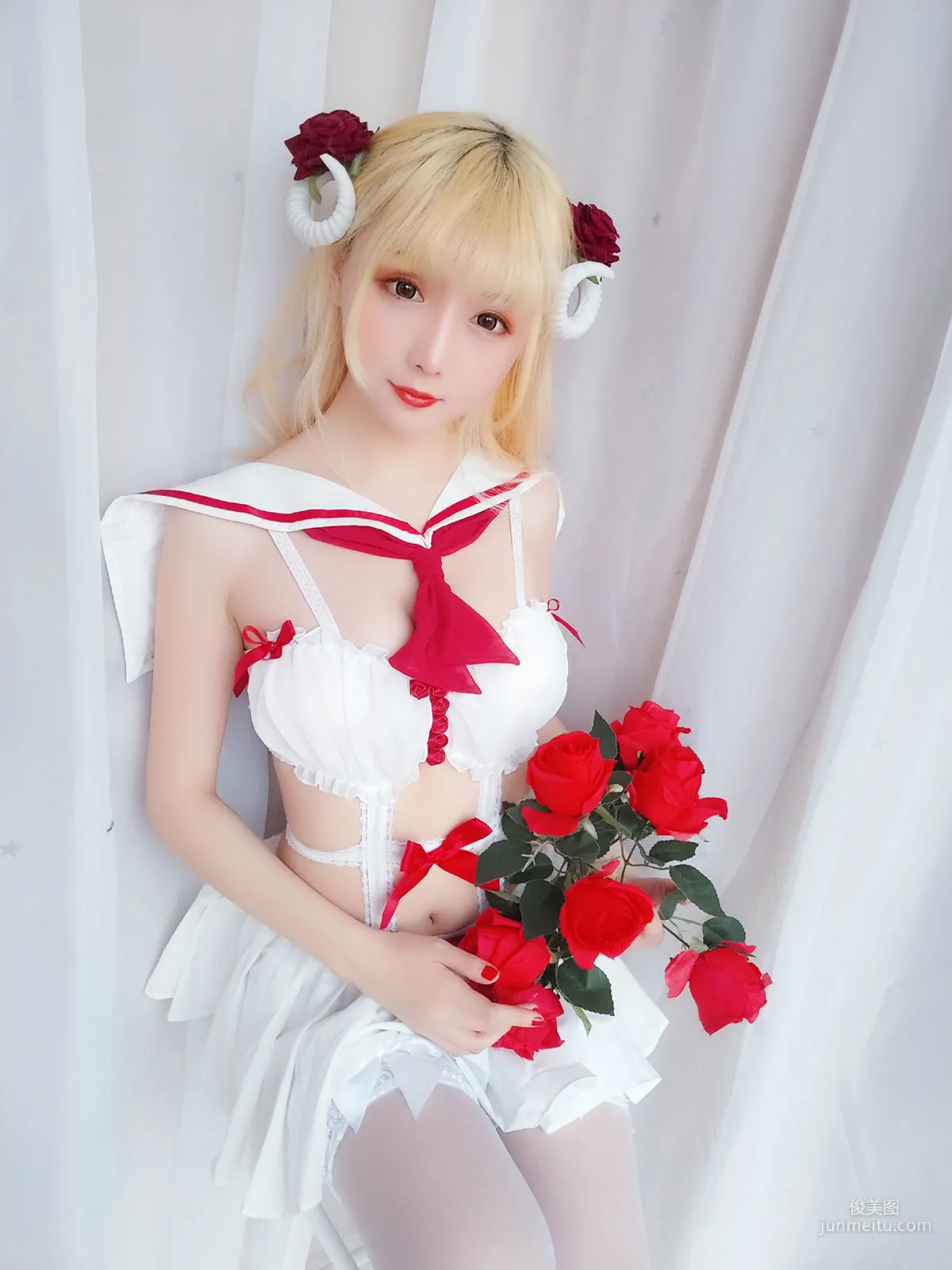 星之迟迟 《玫瑰月光包》 [福利COSPLAY] 写真集38