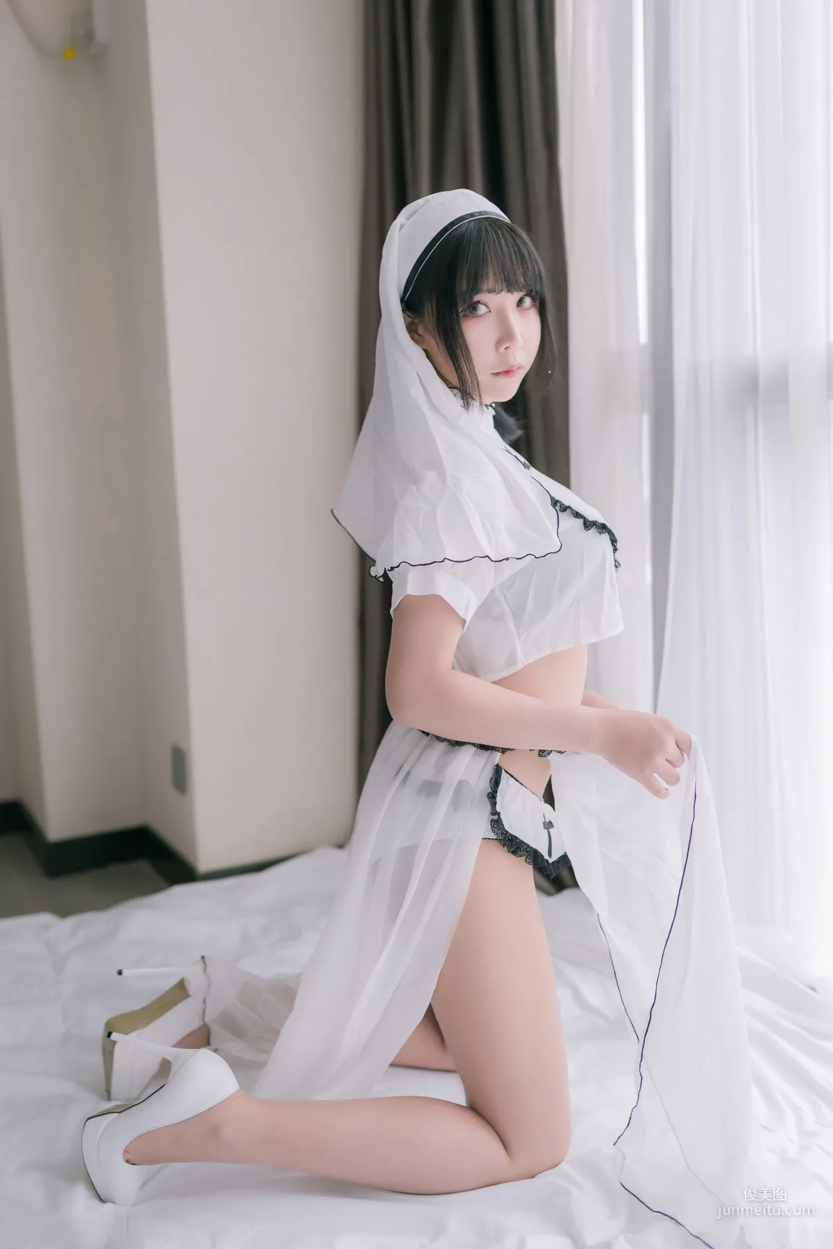 COSER抱走莫子aa《纯白修女》 [COSPLAY美女] 写真集33