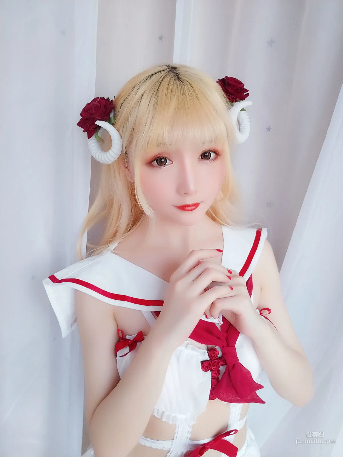 星之迟迟 《玫瑰月光包》 [福利COSPLAY] 写真集70