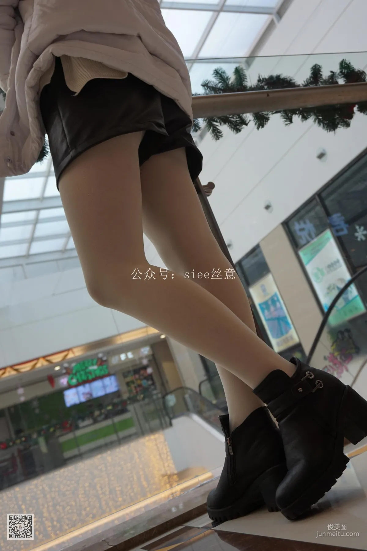 思思《冬日的白丝》 [丝意SIEE] No.023 写真集42