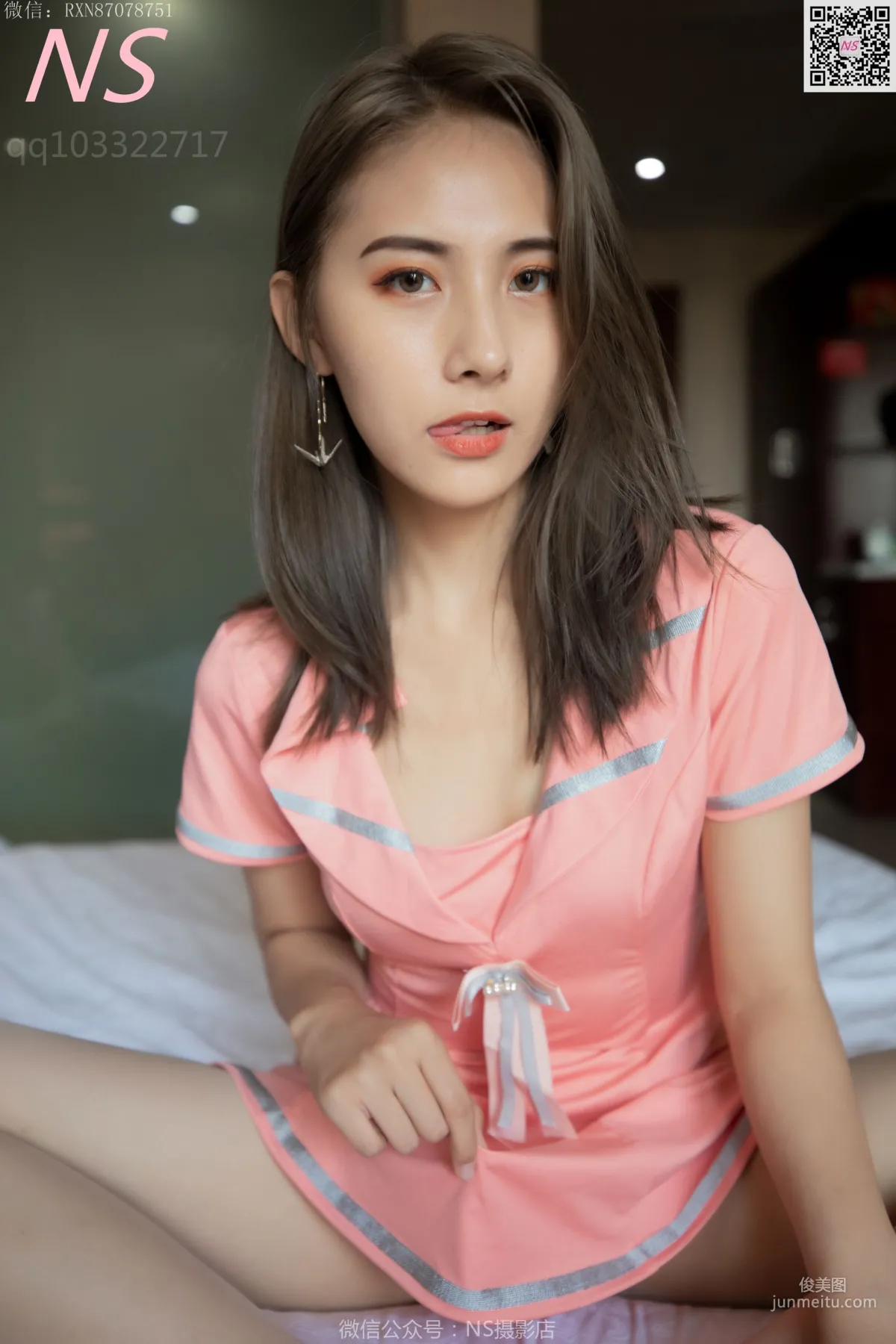 小允儿《明星脸丝袜美腿》 [纳丝摄影] 写真集48