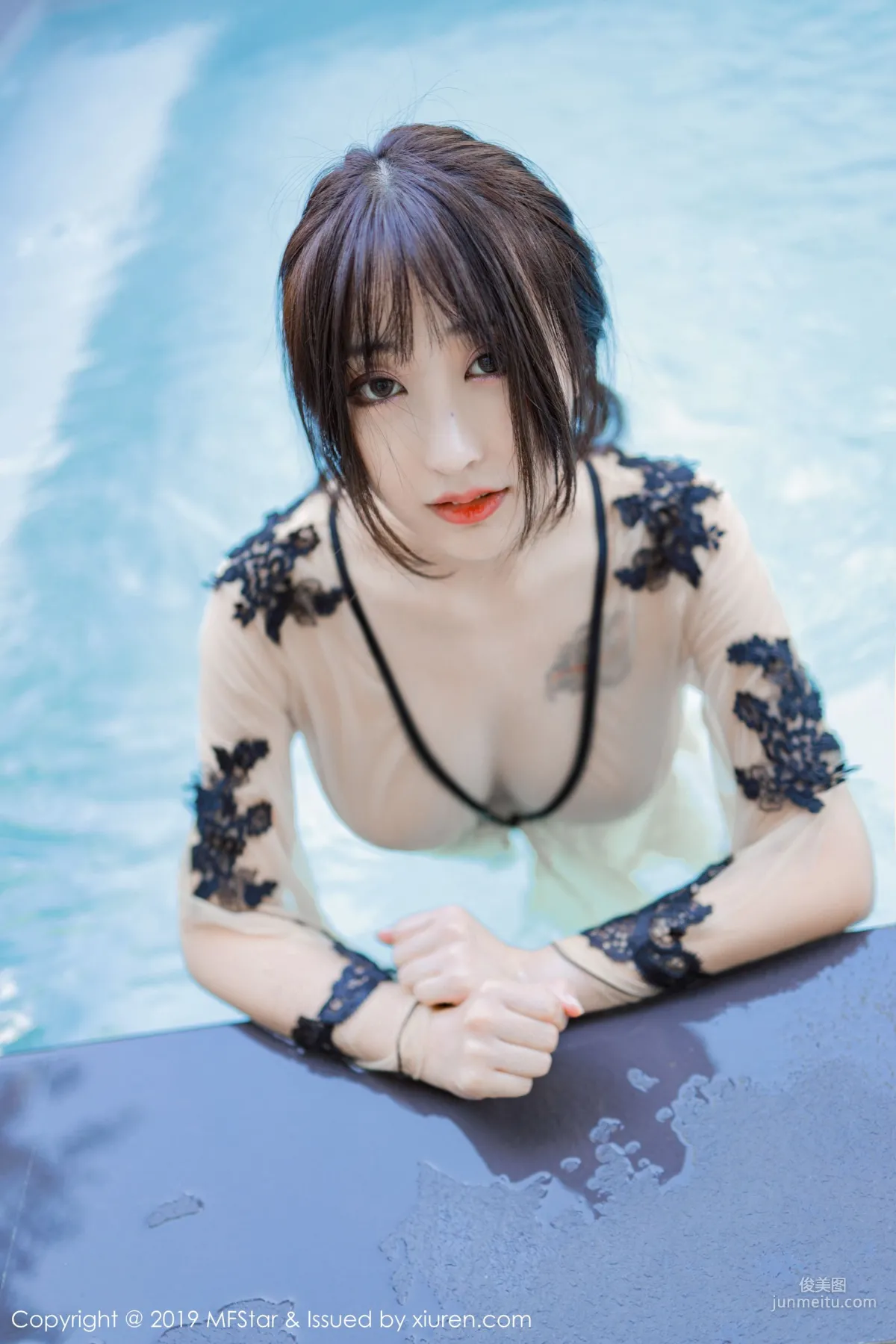 Betty林子欣《泳池出浴美人系列》 [模范学院MFStar] Vol.230 写真集12