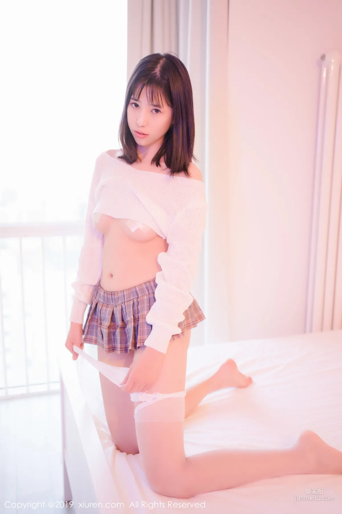 艾栗栗栗栗栗栗吖《清透内衣与学生制服系列》 [秀人XIUREN] No.1791 写真集23