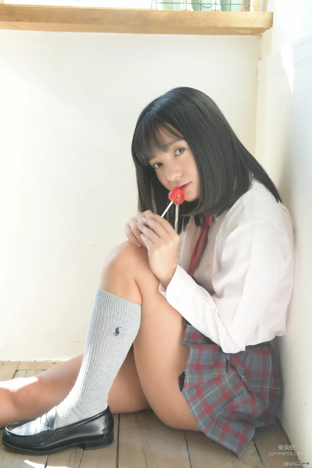 [LOVEPOP] 西永彩奈《Ayana Stripes - (Cream) - PPV》 写真集7