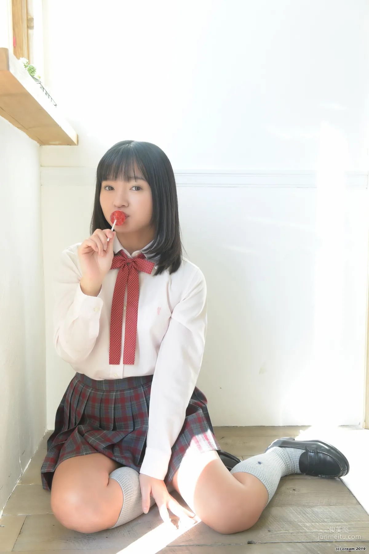 [LOVEPOP] 西永彩奈《Ayana Stripes - (Cream) - PPV》 写真集11