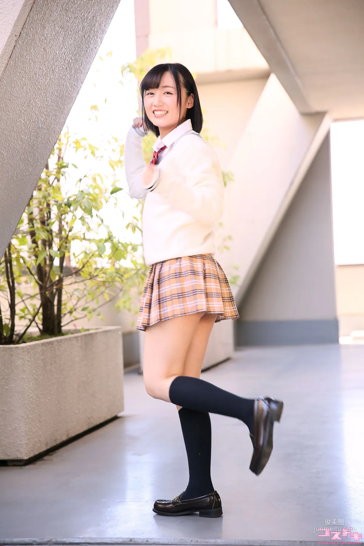 [Cosdoki] 桃井さくら momoisakura_pic_seifuku1 写真集21